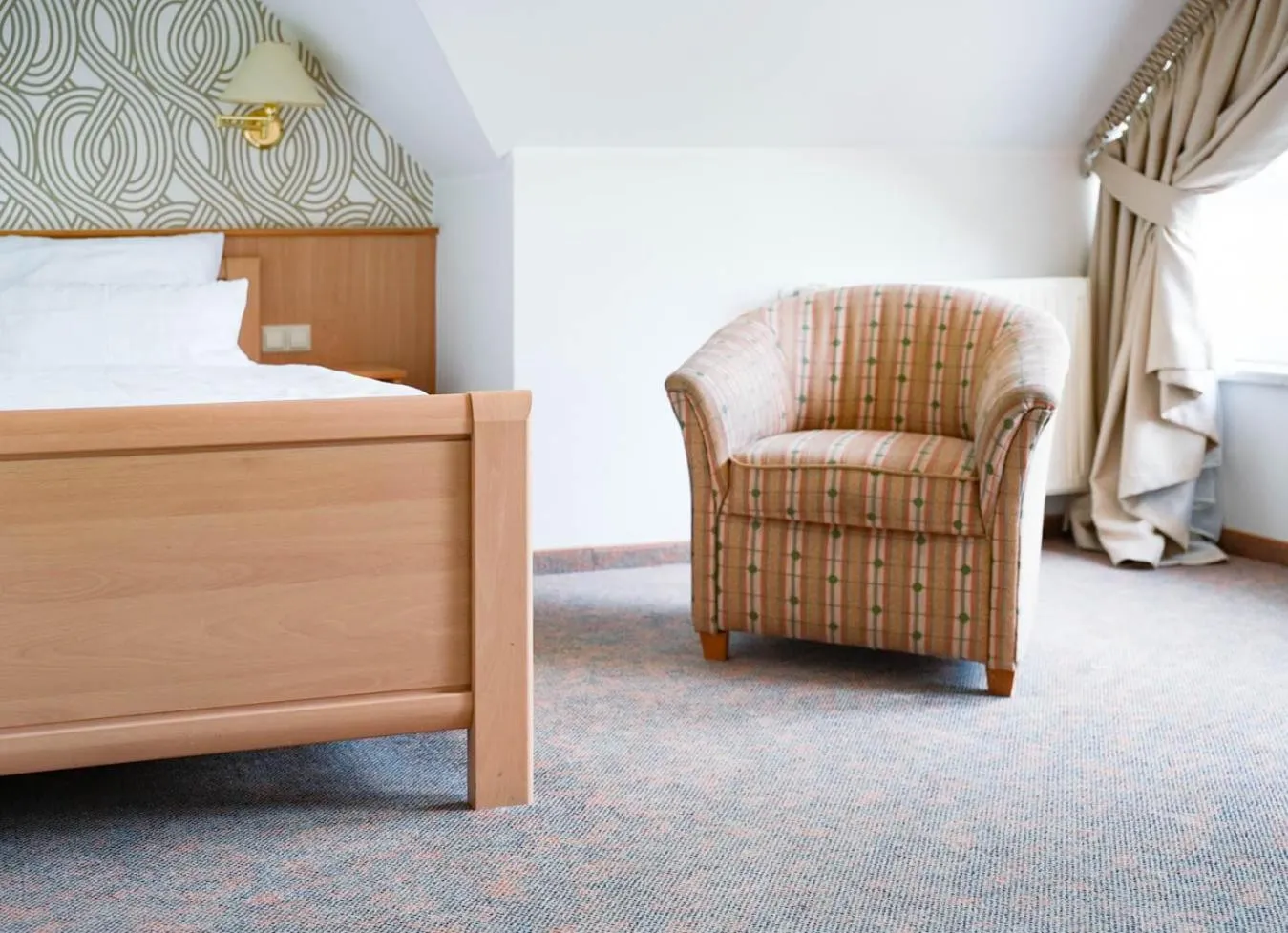 Bed in Hotel Marschall Duroc