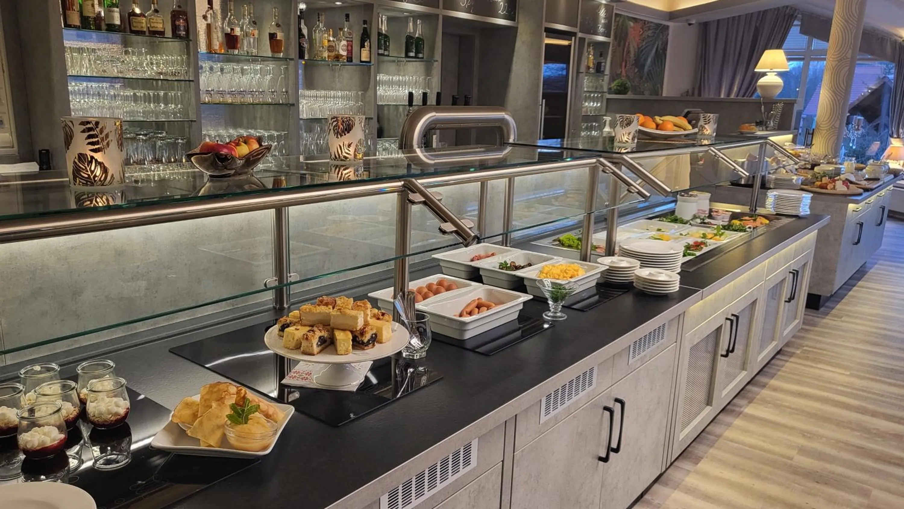 Food and drinks in Hotel Marschall Duroc