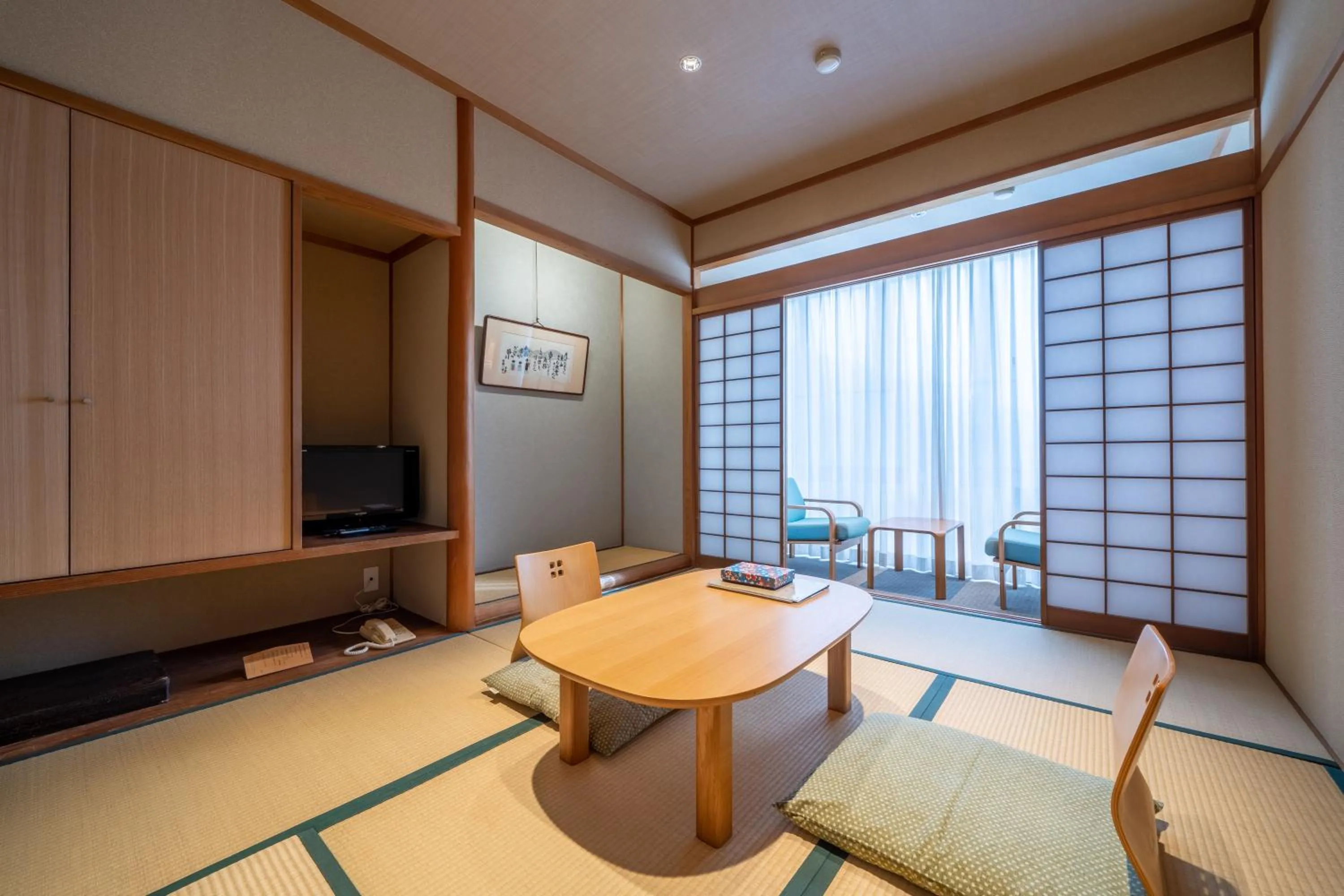 Photo of the whole room in Ryokan Ryokufuso