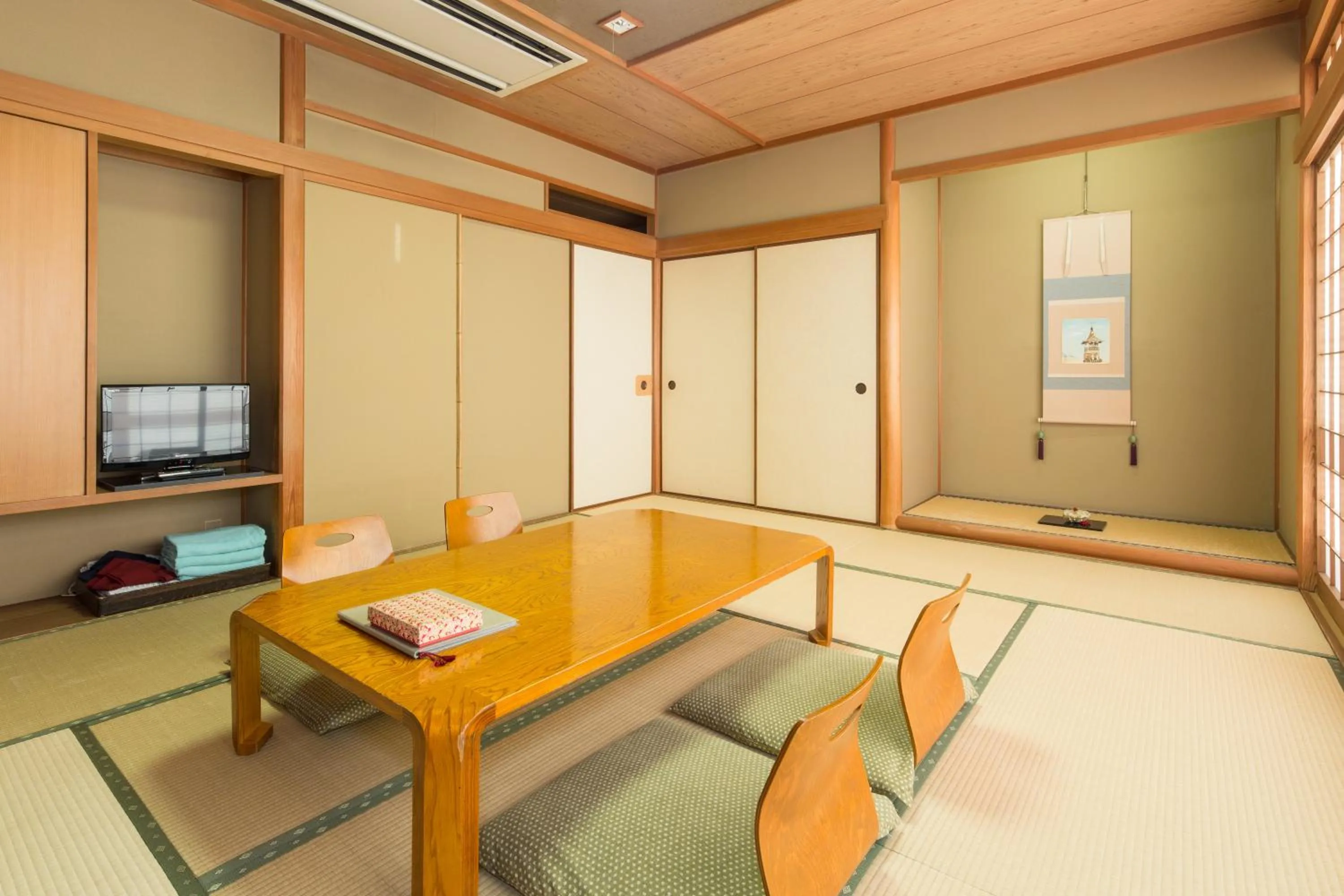 Photo of the whole room in Ryokan Ryokufuso