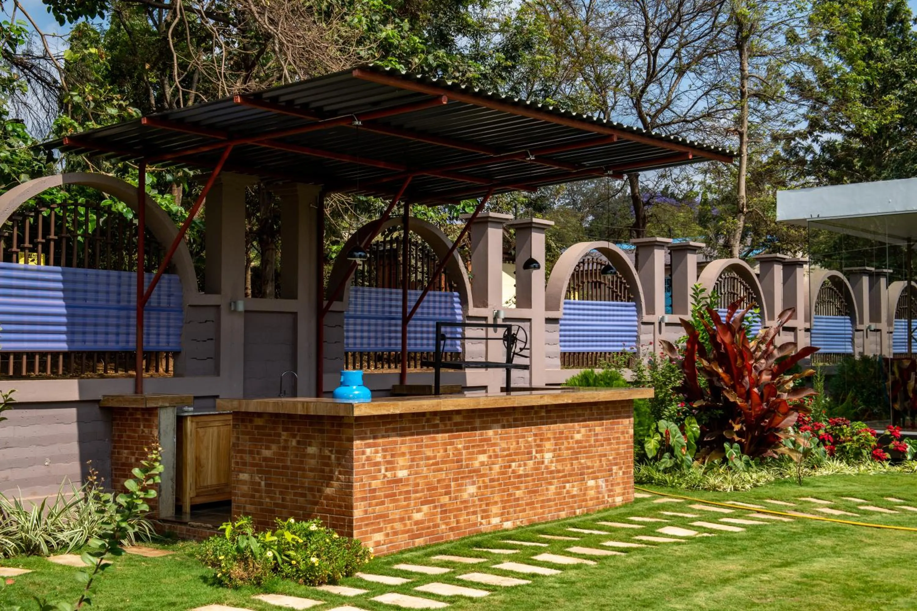 BBQ facilities in Kinga Homes Boutique Hotel