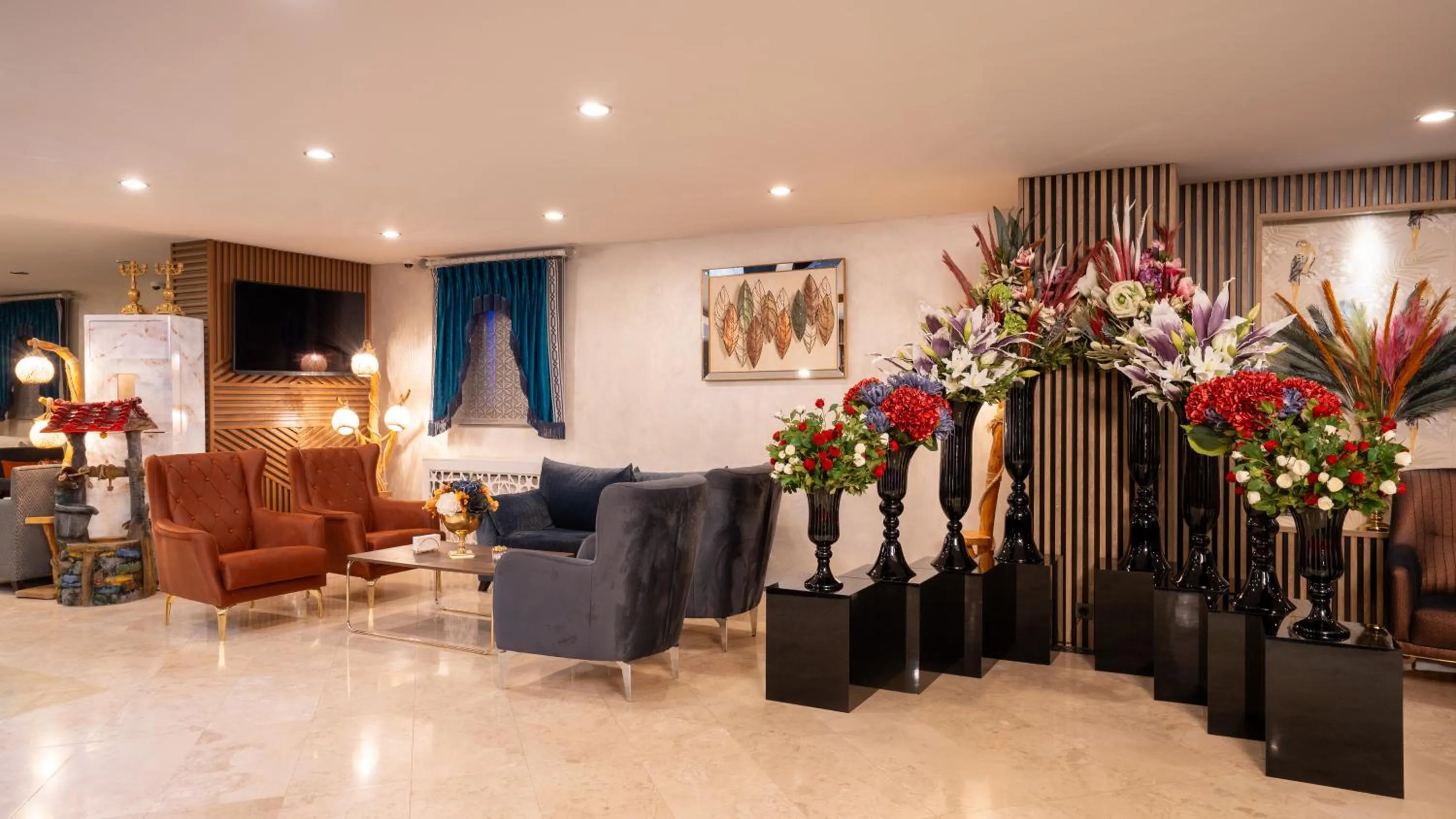 Lobby or reception in GRAND ANİ HOTEL