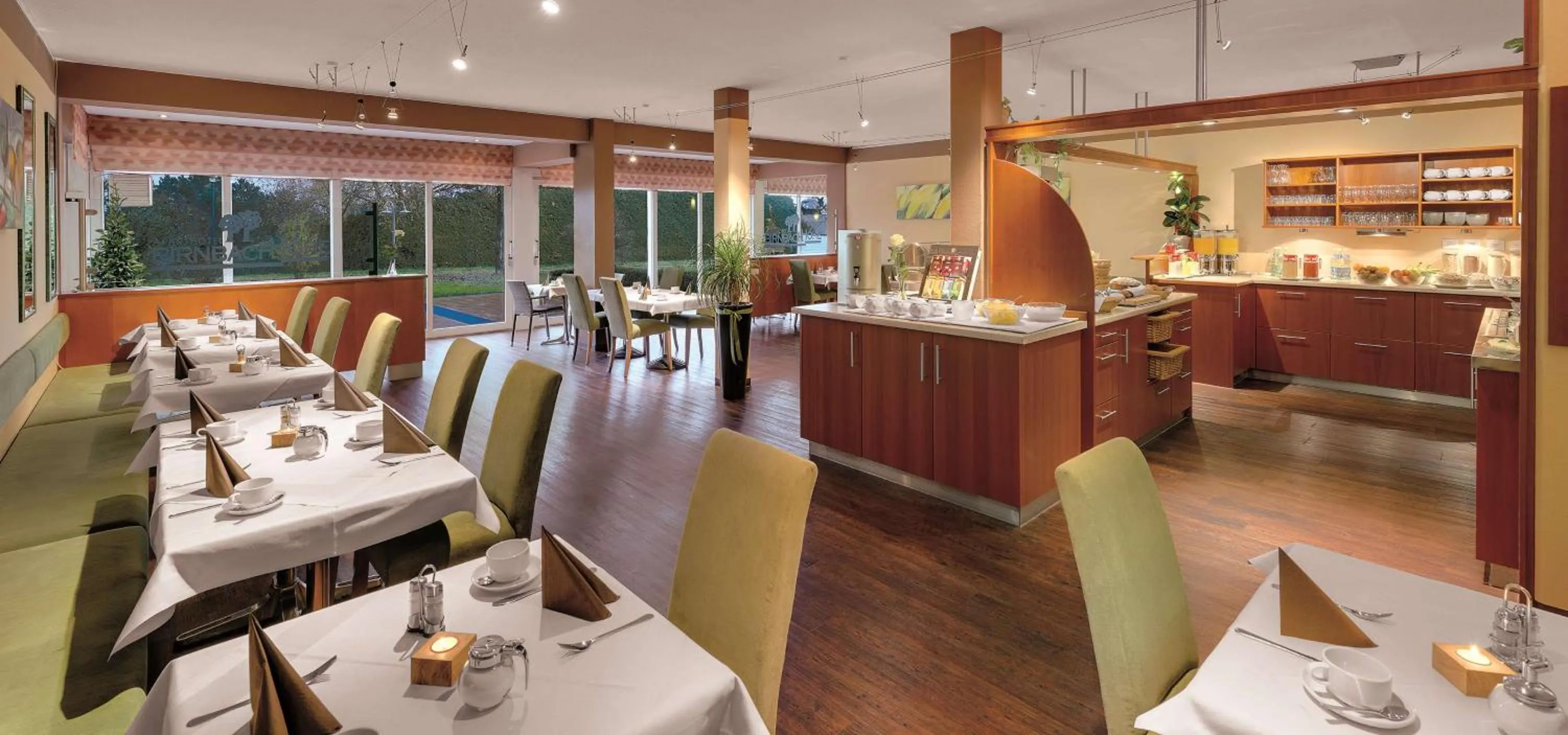 Breakfast in Best Western Aparthotel Birnbachhöhe