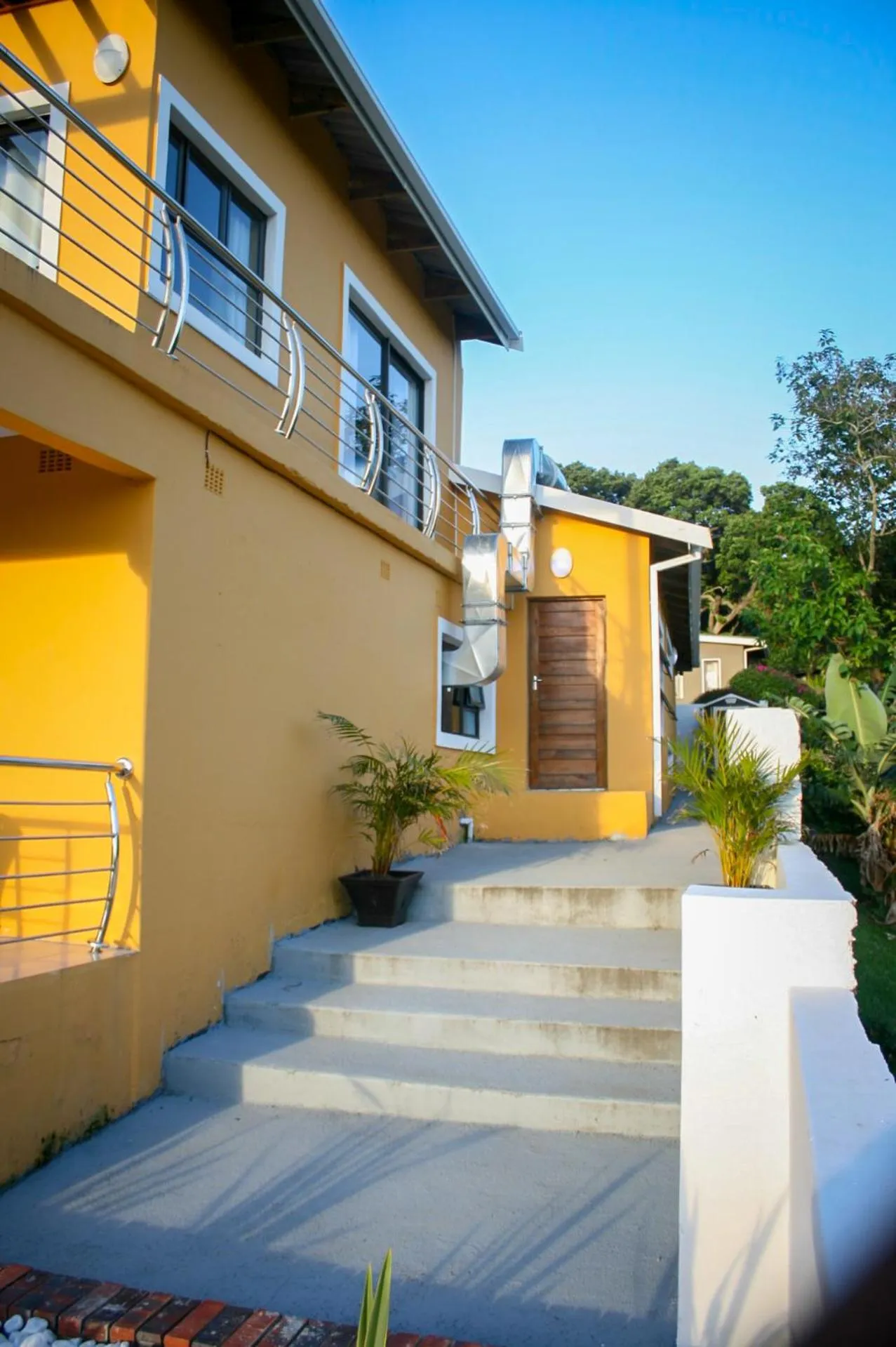 Property building in Seven Wonders B&B