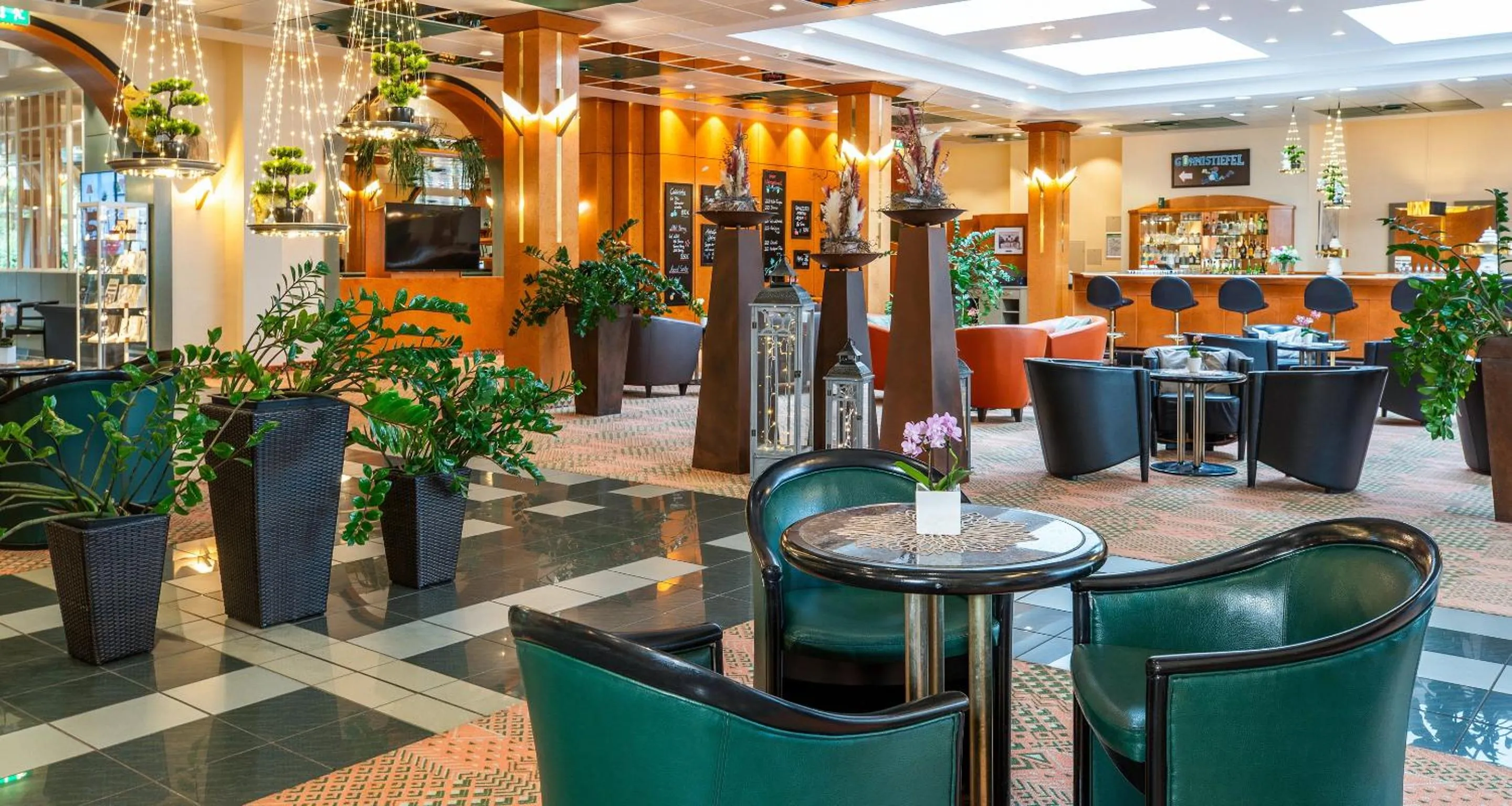 Lobby or reception in Victor's Residenz-Hotel Gera