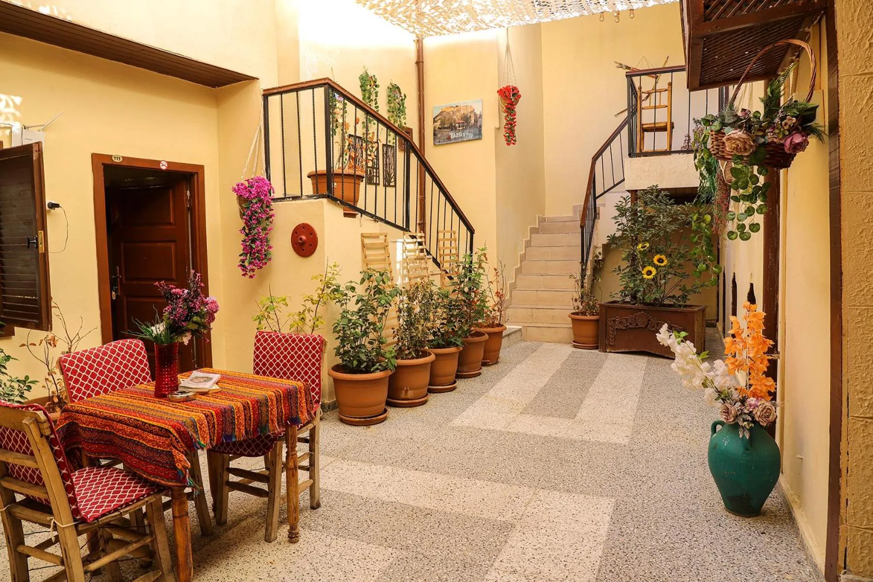 Inner courtyard view in Şirvani Konağı