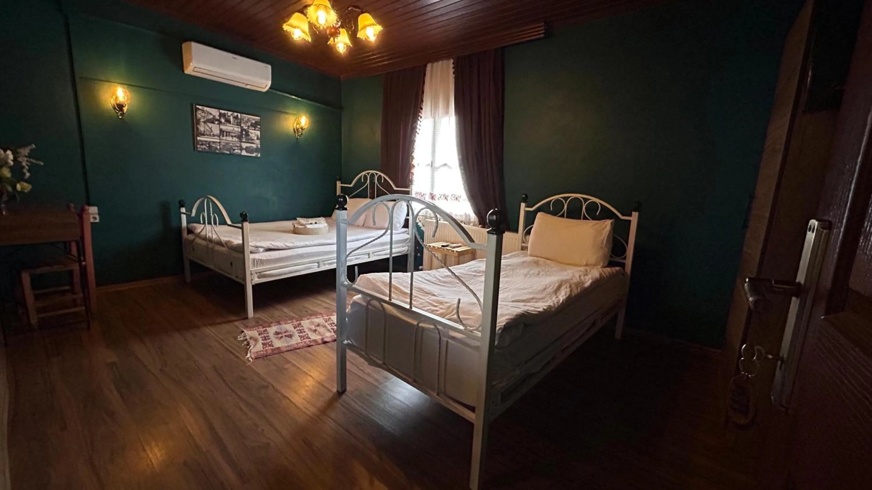 Bed in Şirvani Konağı