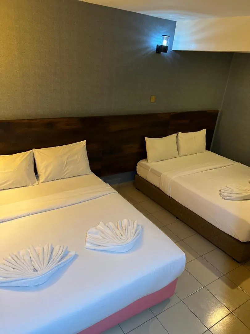 Bed in HOTEL SRI SUTRA (BANDAR SUNWAY)