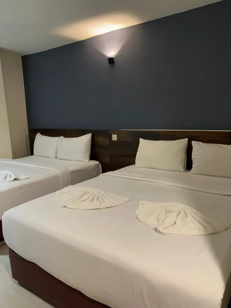 Bed in HOTEL SRI SUTRA (BANDAR SUNWAY)