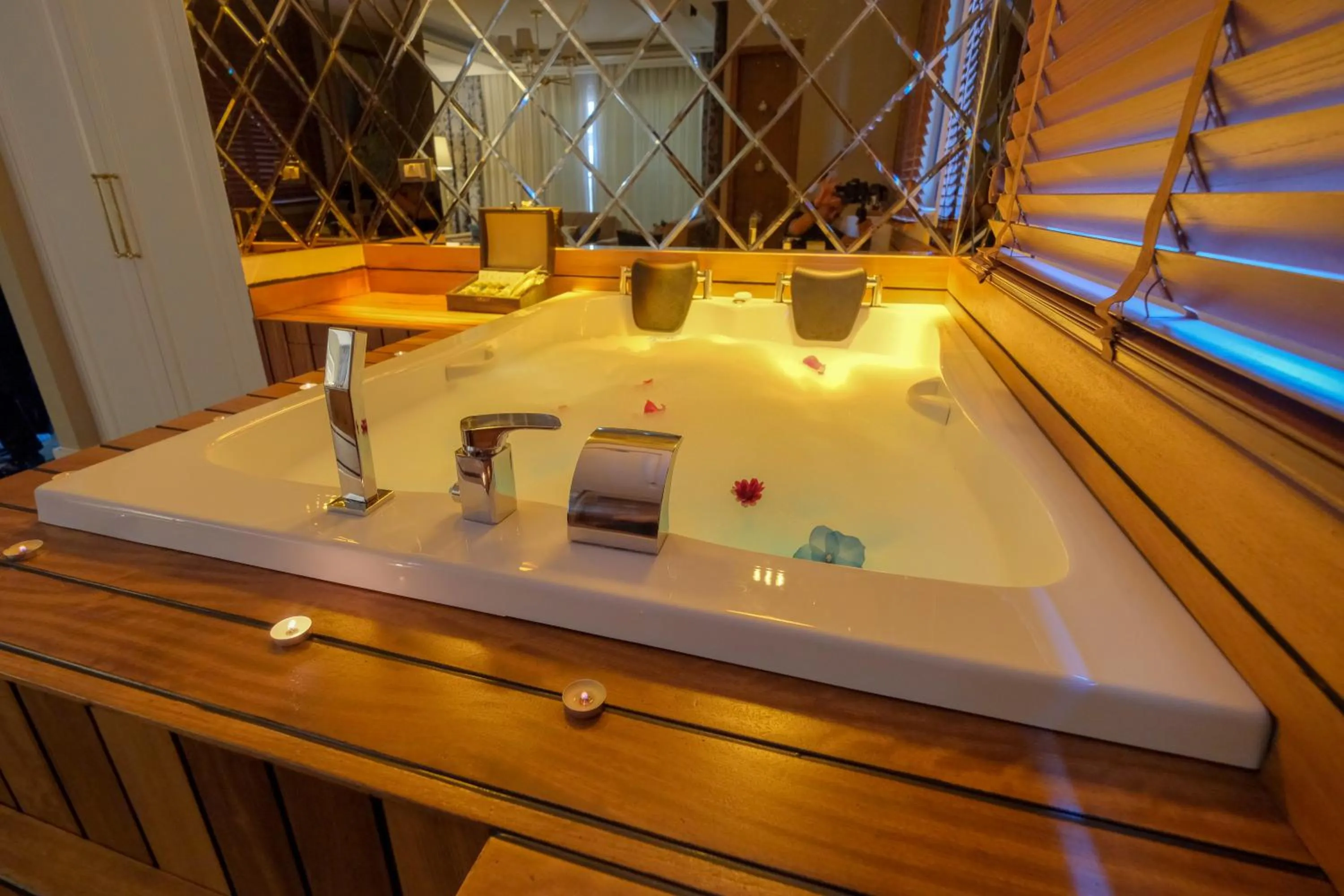 Elysium Green Suites