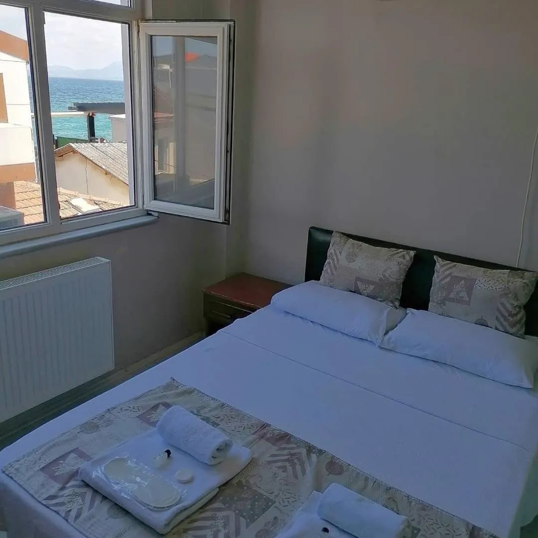 Bed in Hotel Mudanya