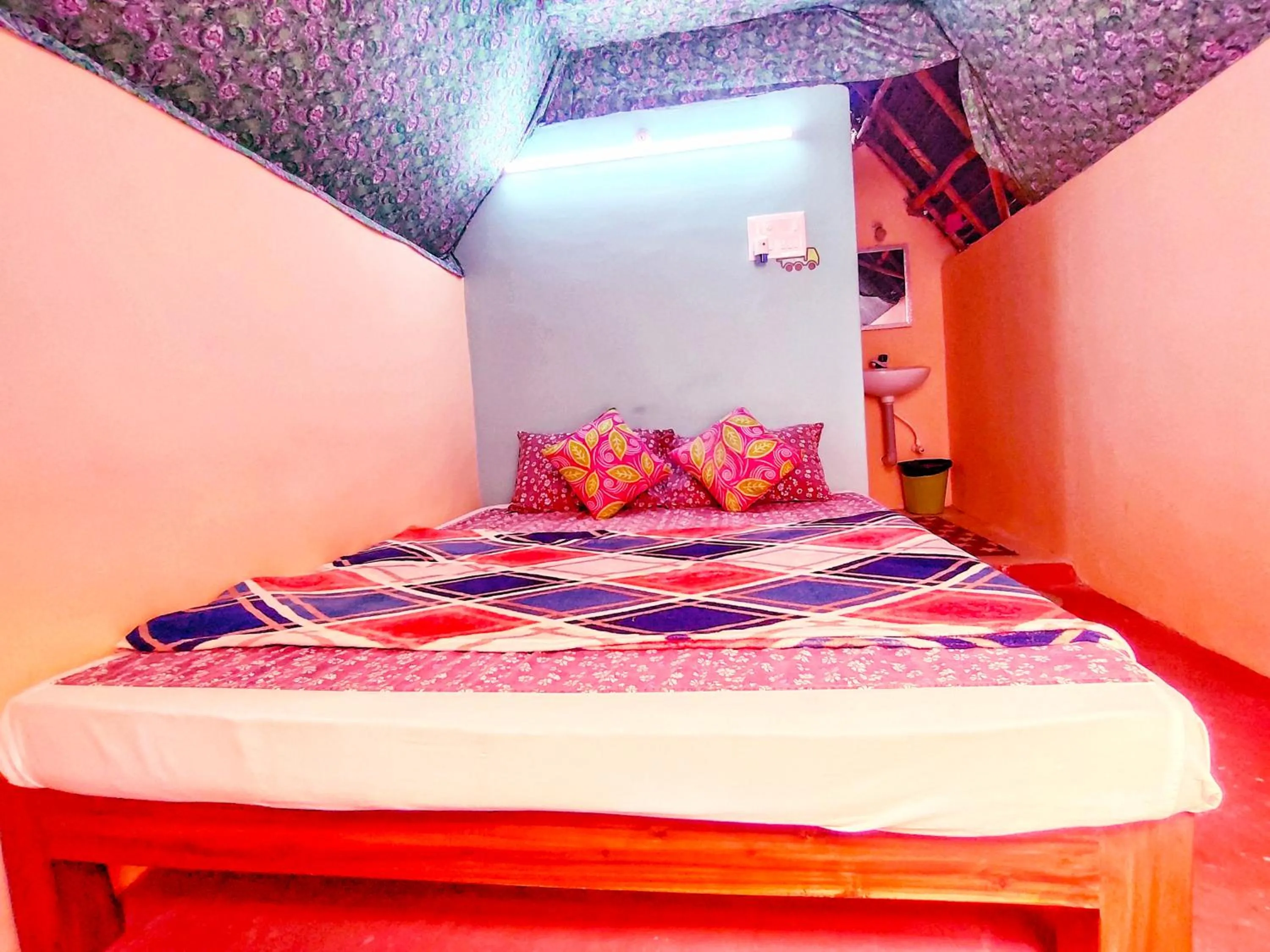 Bedroom, Bed in PV Resort - Auro Beach