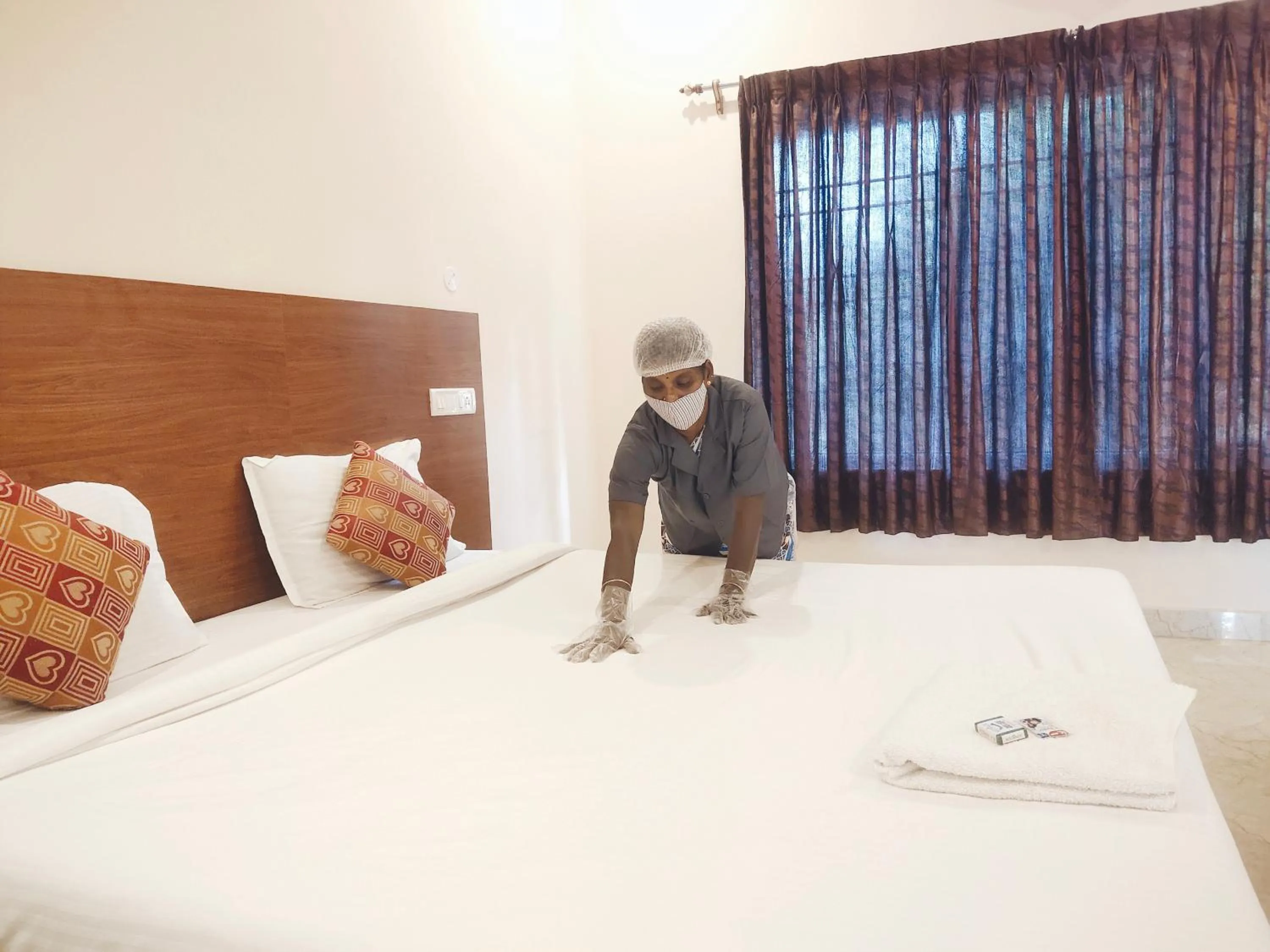 Staff, Bed in PV Resort - Auro Beach