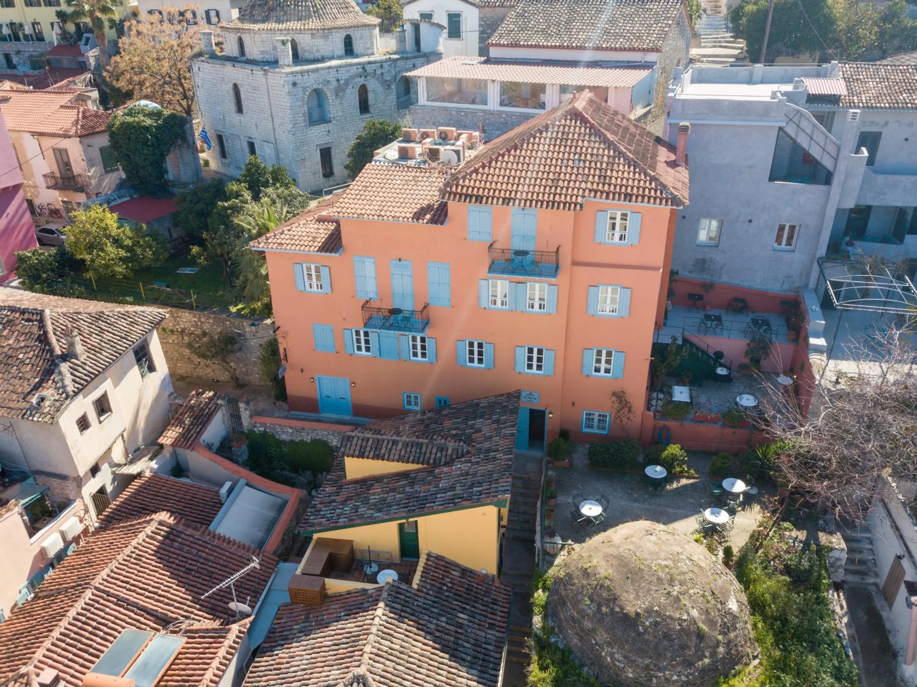 Property building in Byron Traditional Hotel