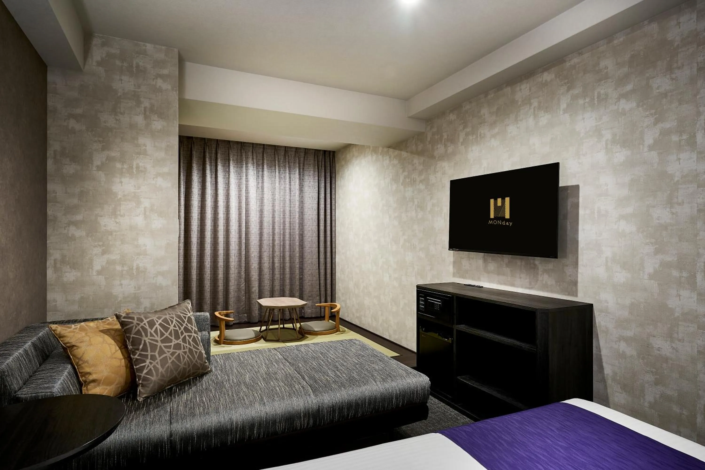 Bed in hotel MONday KYOTO MARUTAMACHI