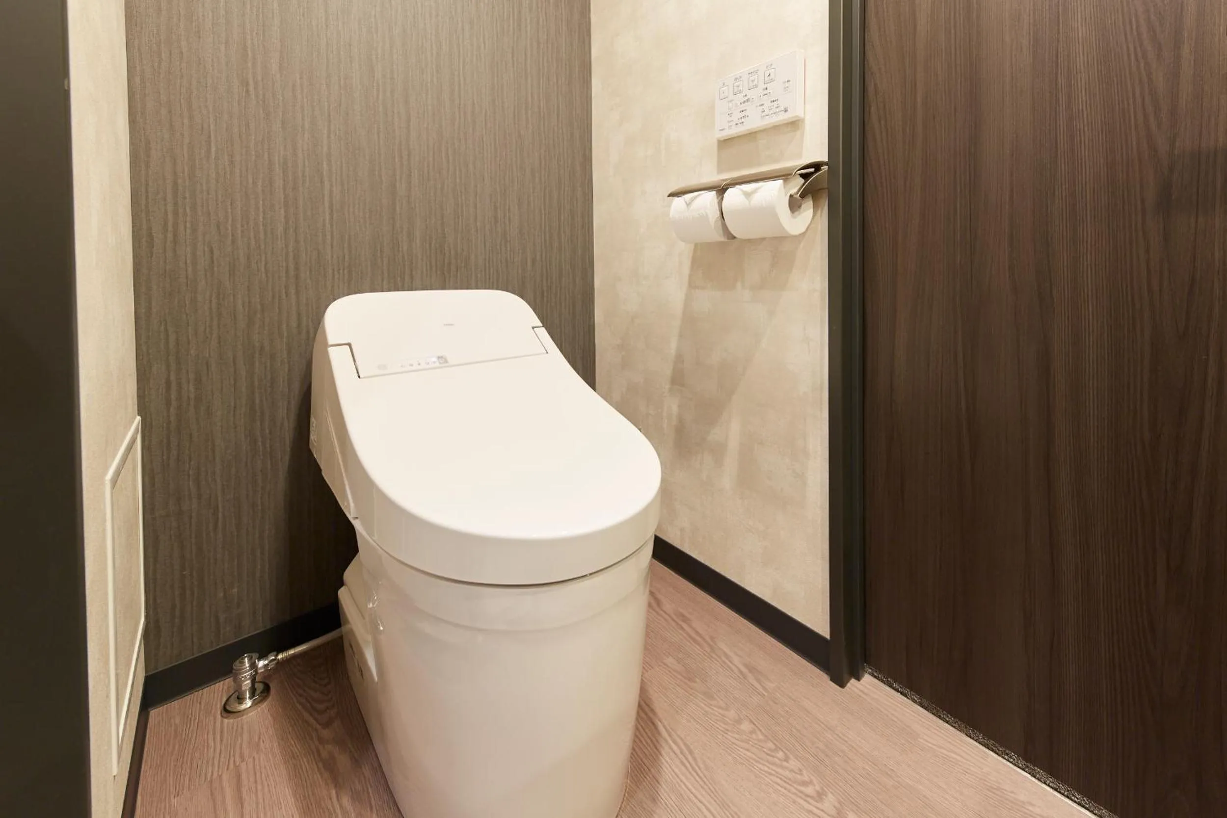 Toilet in hotel MONday KYOTO MARUTAMACHI