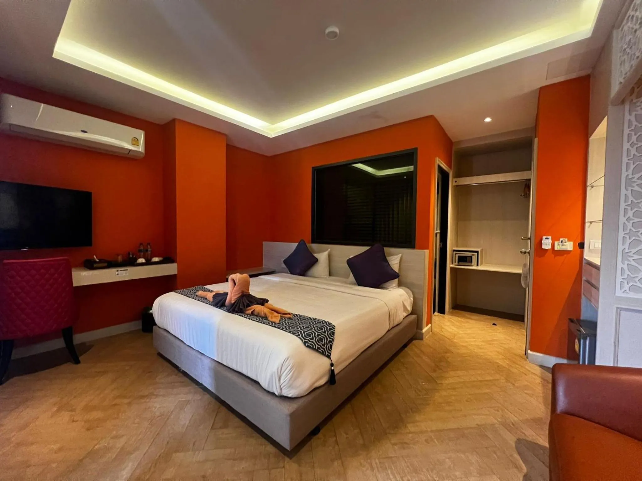 Deluxe Double Room in Le Maroc Hotel Patong