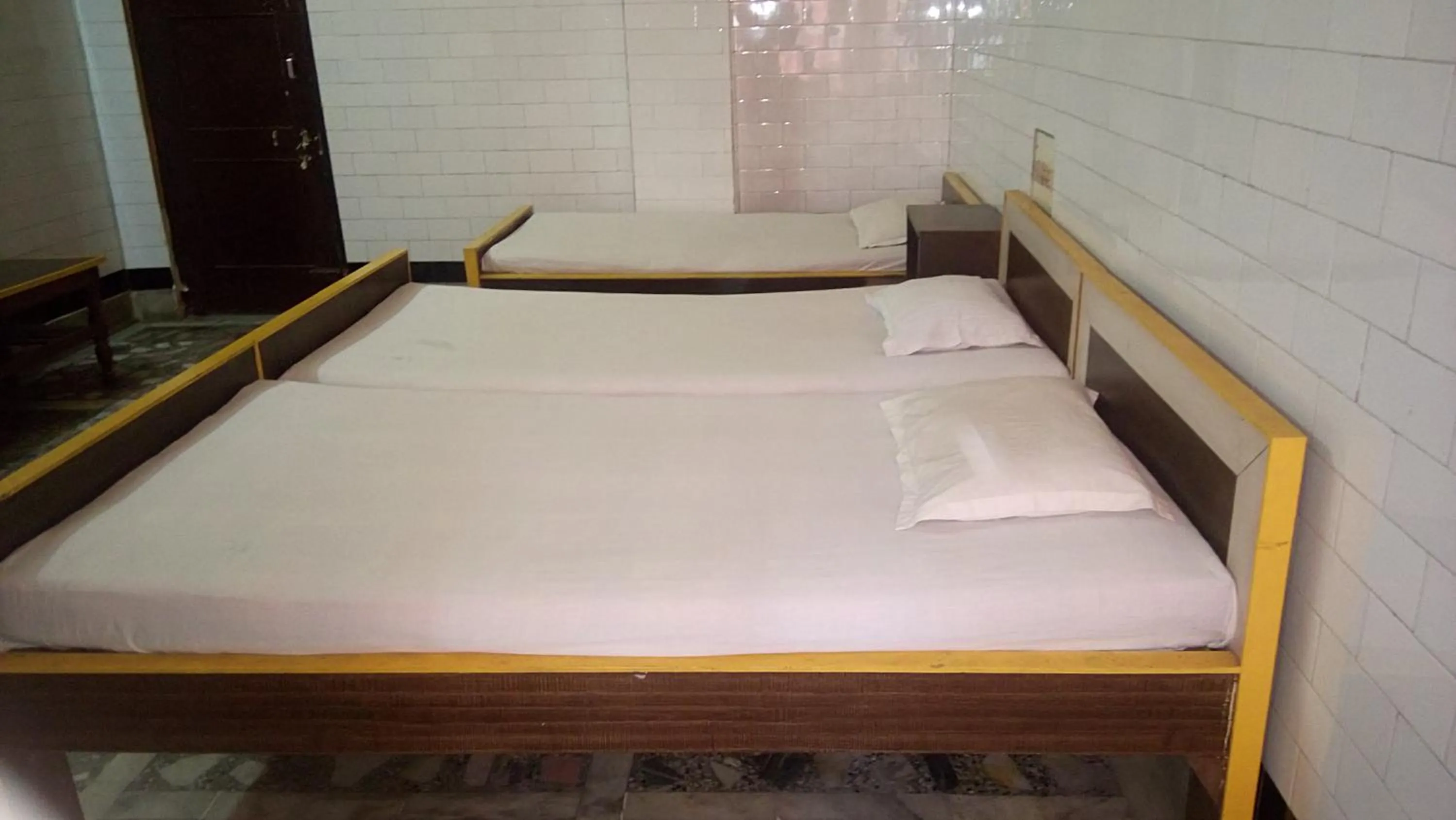 Bed in Hotel Prince