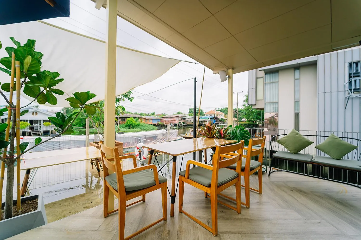 Seating area in W1Bangkoknoi Hotel