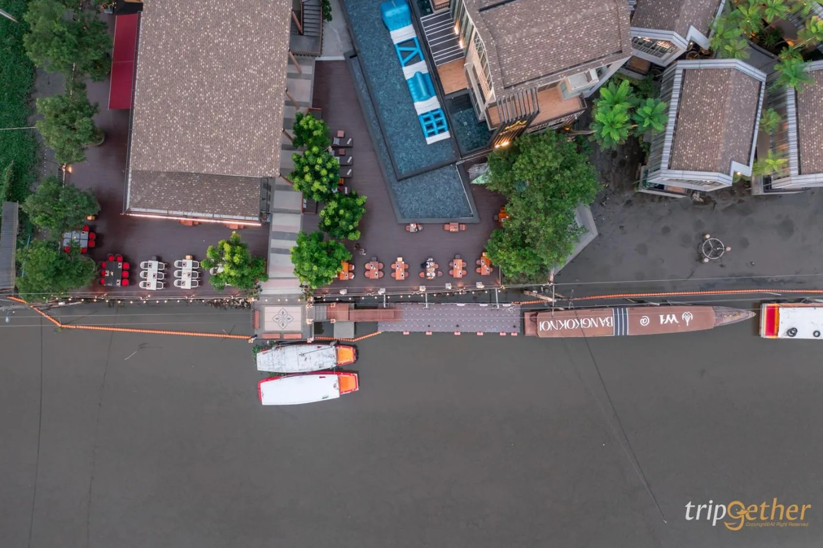 Day in W1Bangkoknoi Hotel