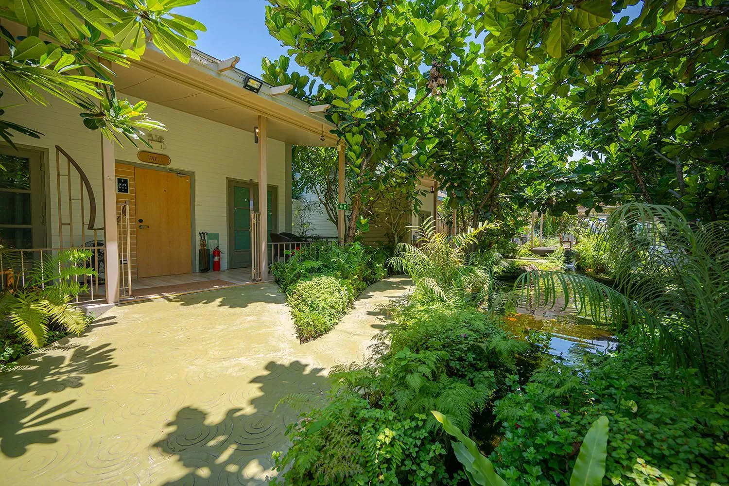 Property building in W1Bangkoknoi Hotel