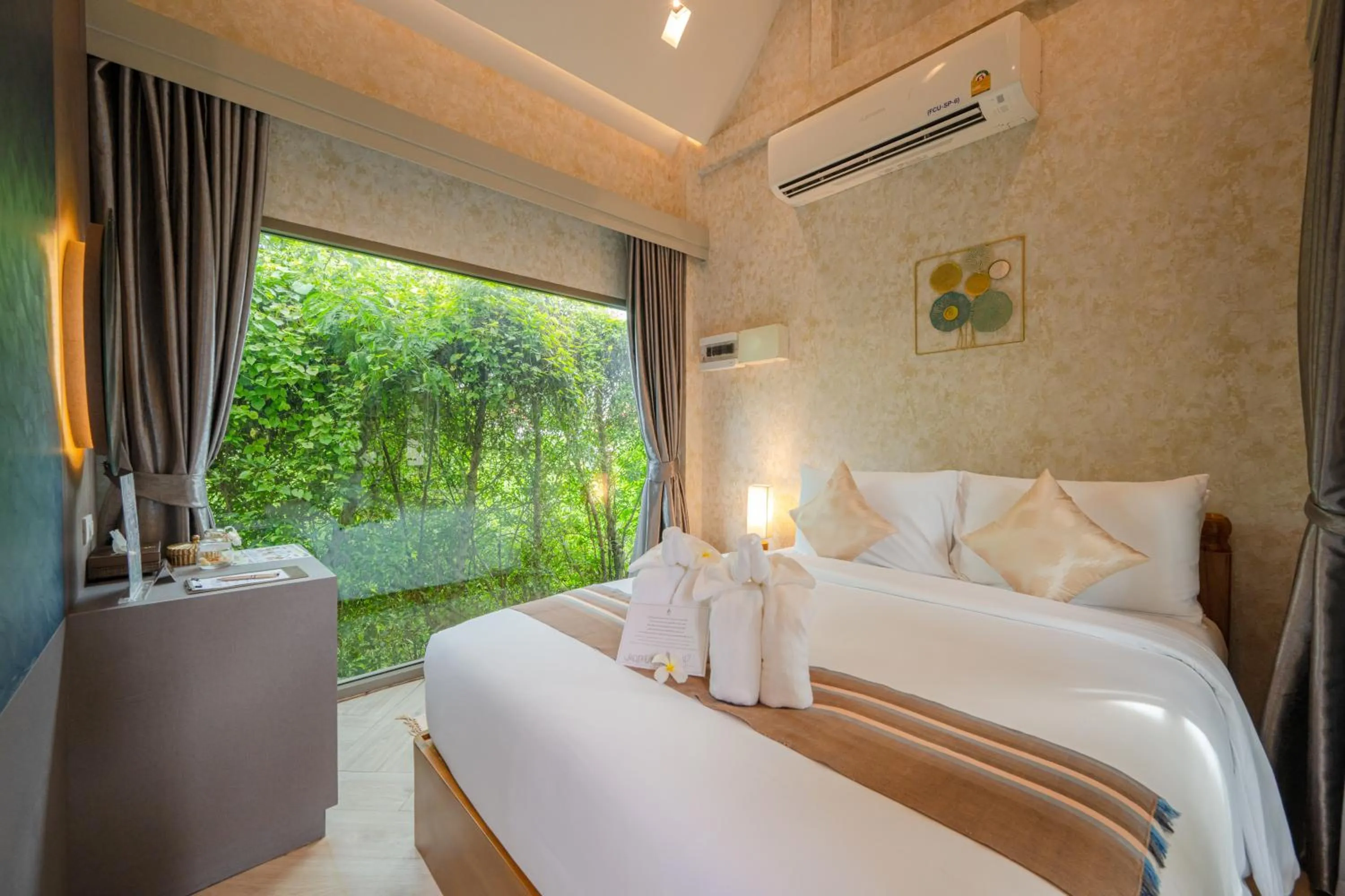 Bed in W1Bangkoknoi Hotel