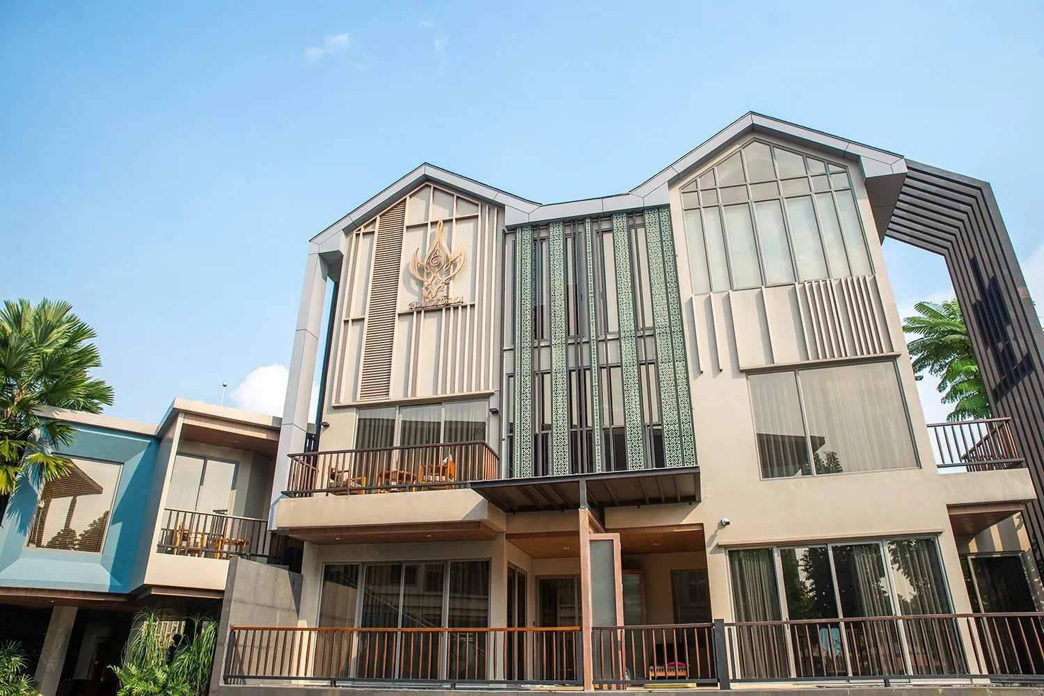 Property building in W1Bangkoknoi Hotel