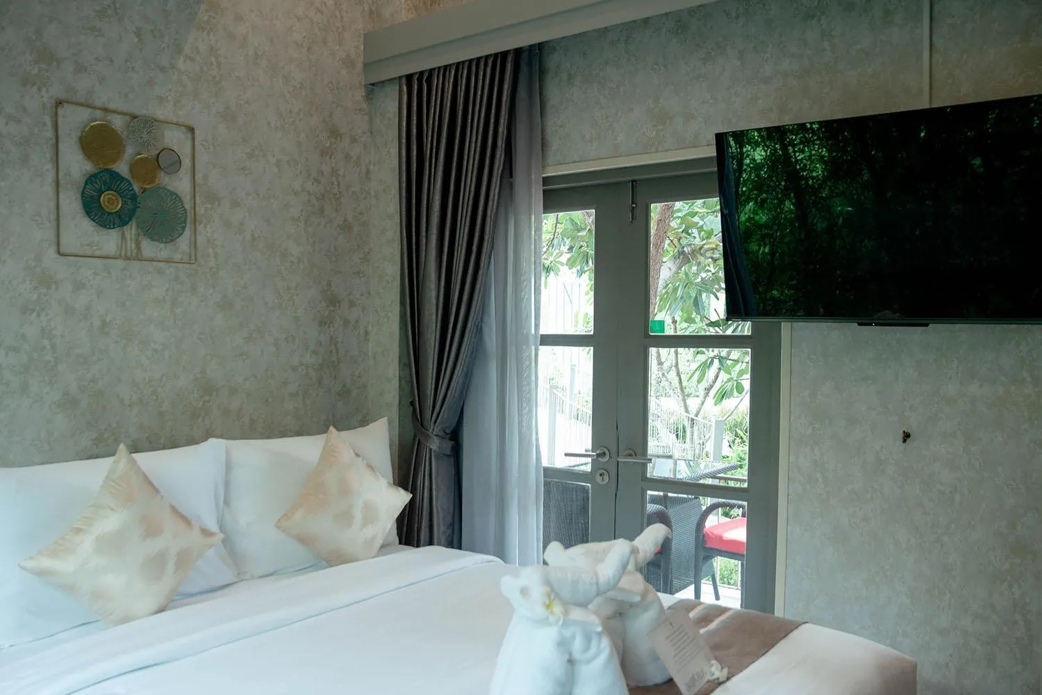 Photo of the whole room, Bed in W1Bangkoknoi Hotel