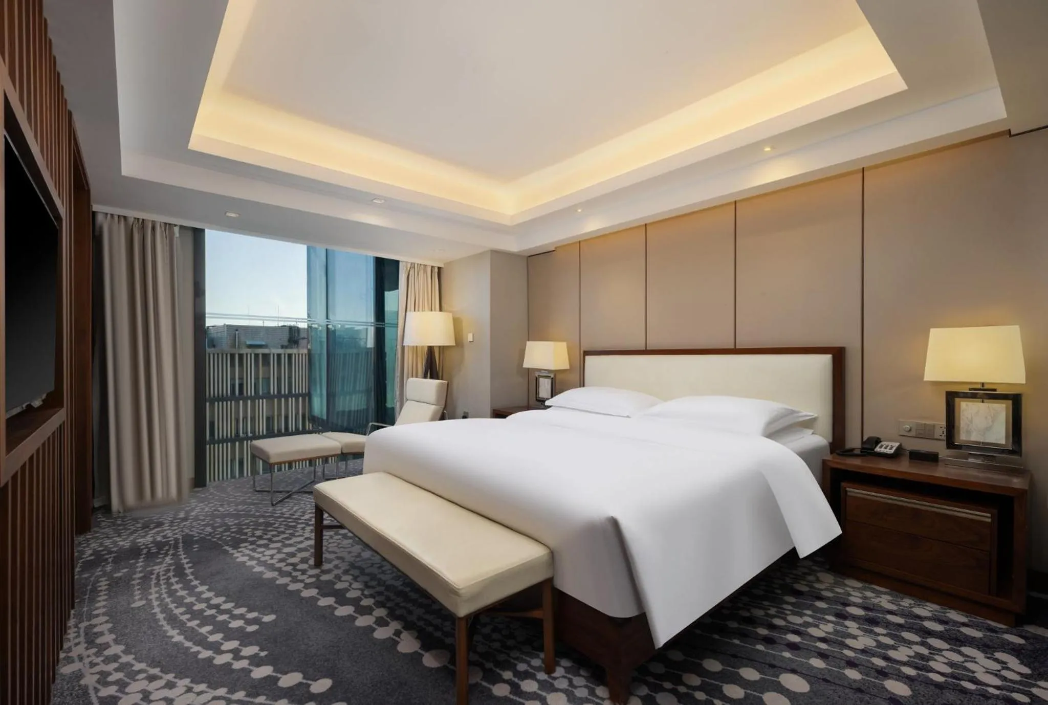 Photo of the whole room, Bed in Intercontinental Jinan City Center by IHG