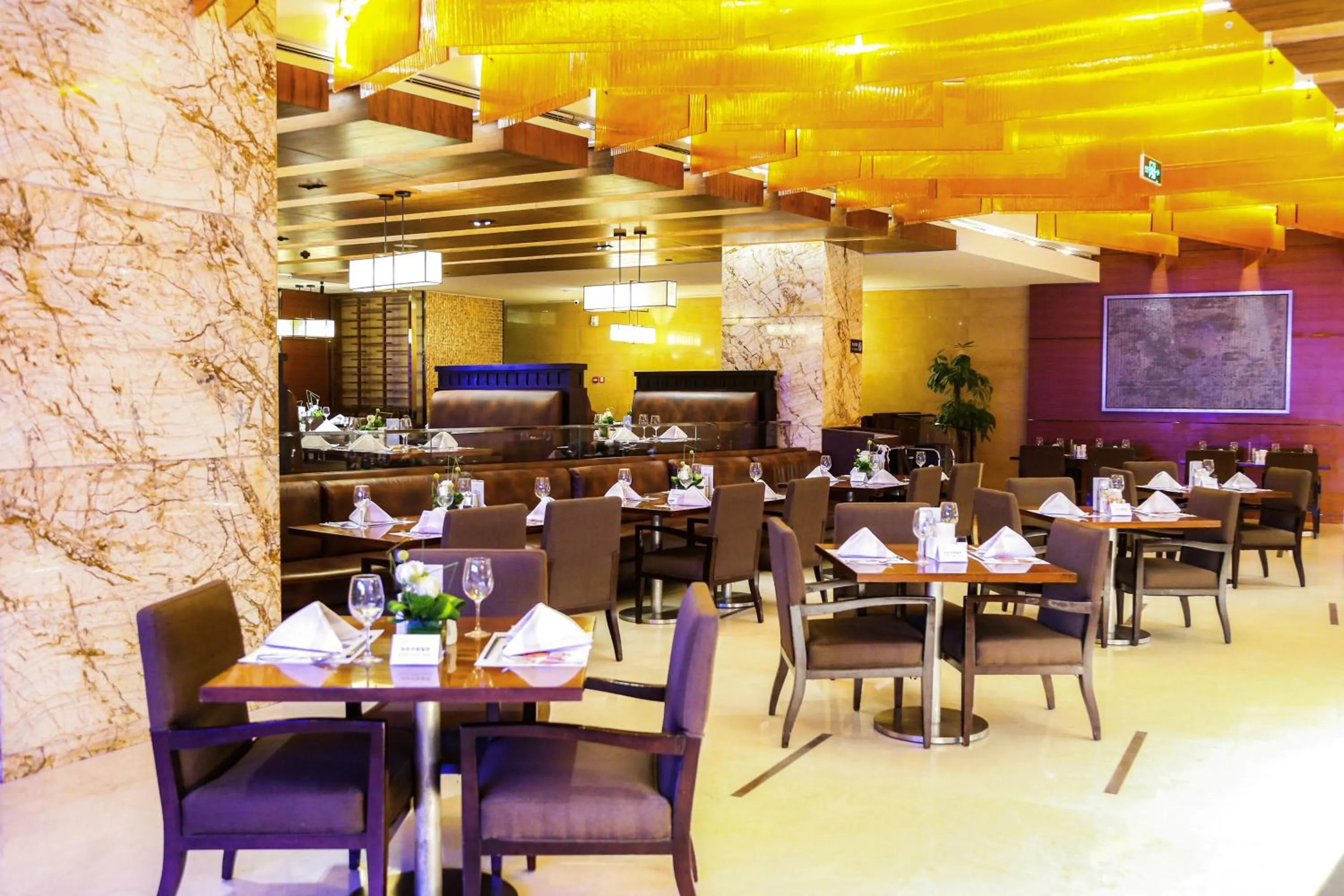 Restaurant/places to eat in Intercontinental Jinan City Center by IHG
