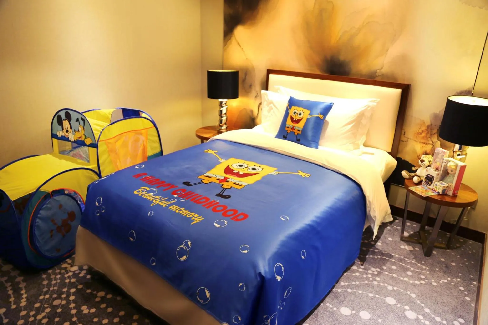 Photo of the whole room, Bed in Intercontinental Jinan City Center by IHG