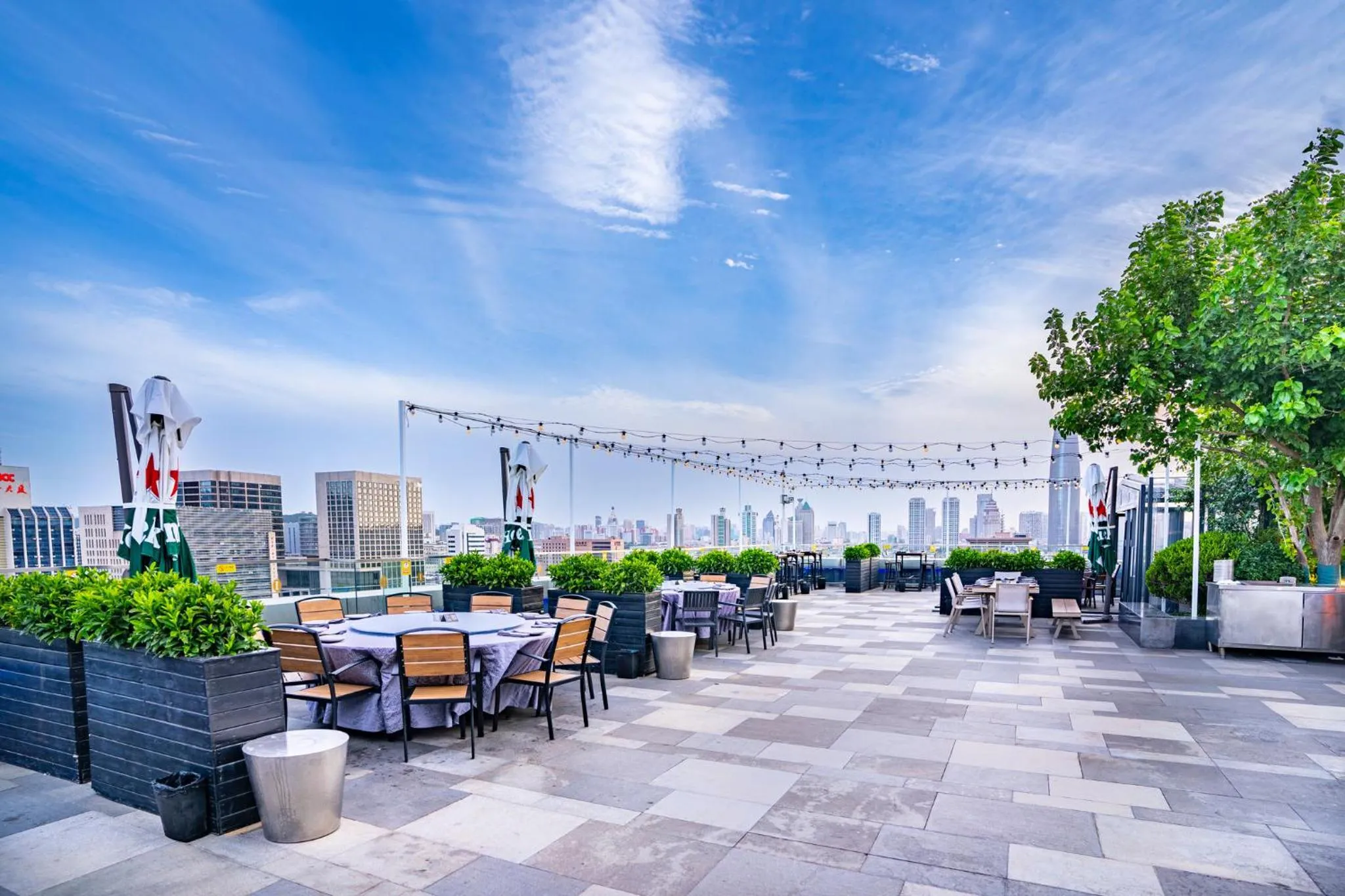 Lounge or bar in Intercontinental Jinan City Center by IHG