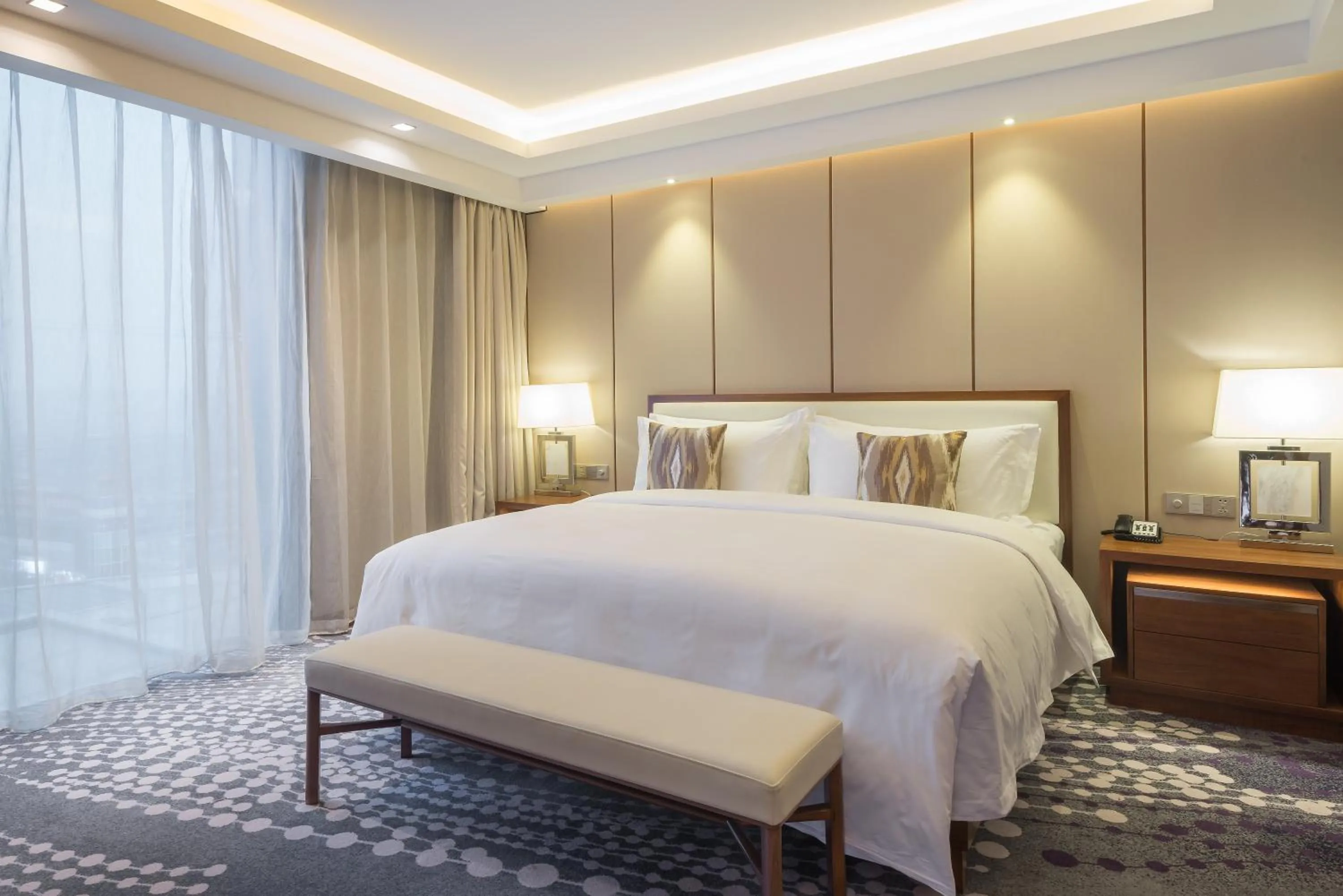 Photo of the whole room, Bed in Intercontinental Jinan City Center by IHG