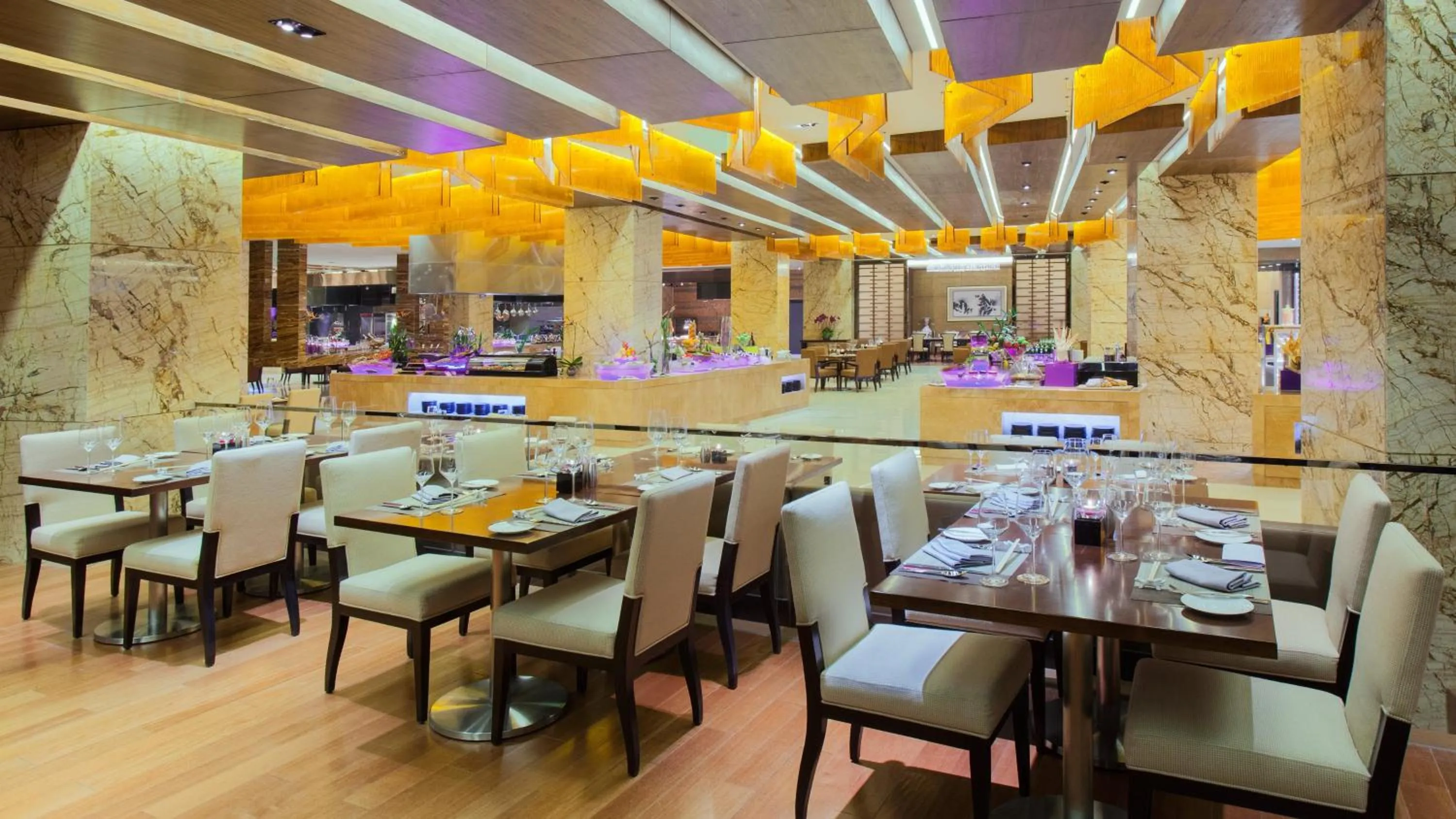 Restaurant/places to eat in Intercontinental Jinan City Center by IHG