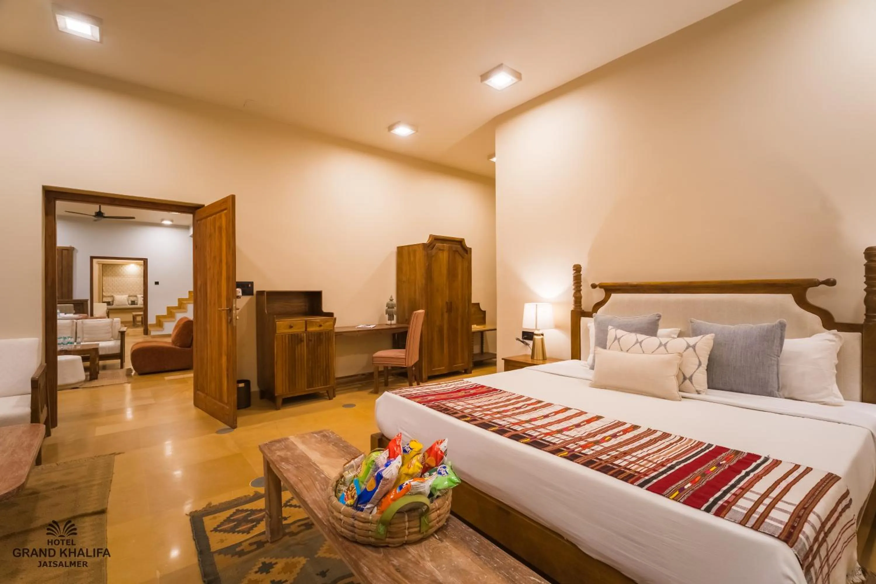 Photo of the whole room, Bed in Hotel Grand Khalifa