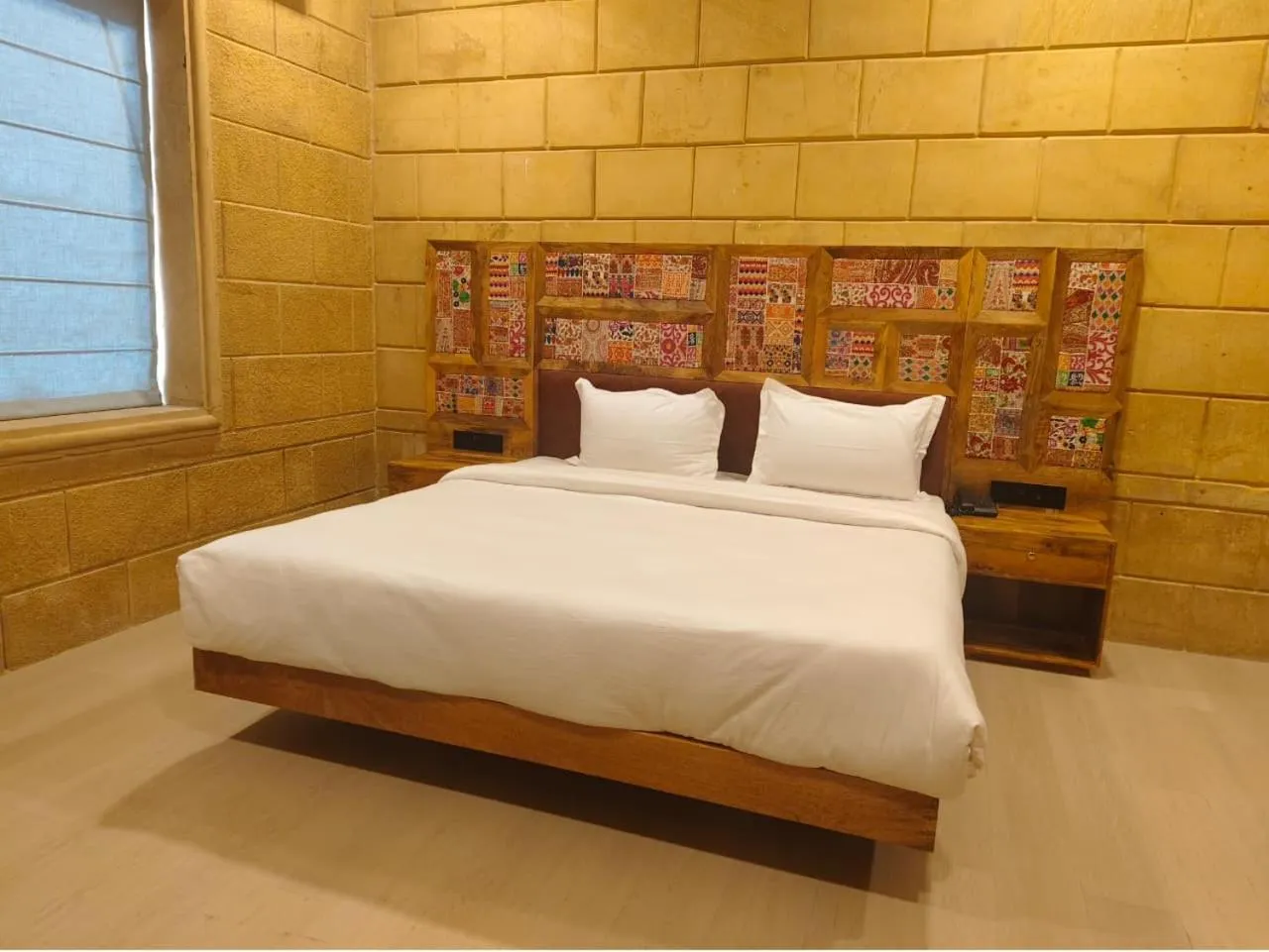 Bedroom, Bed in Hotel Grand Khalifa