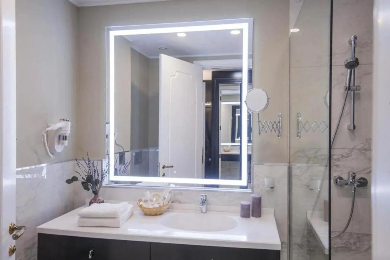 Shower in Time Hotel&SPA