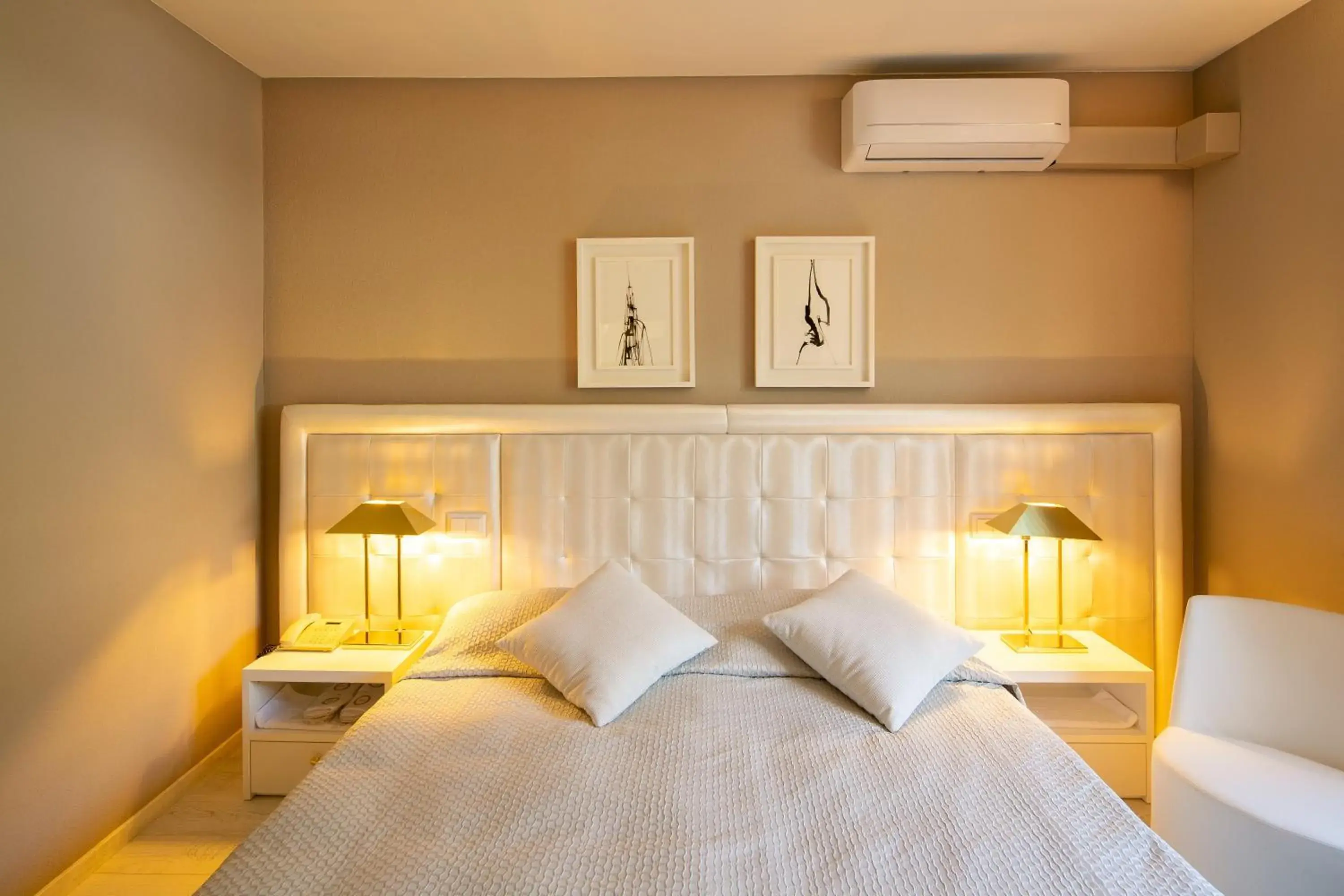 Double Room - North Side without balcony in Hotel Ascona Double Room - North Side without balcony in Hotel Ascona