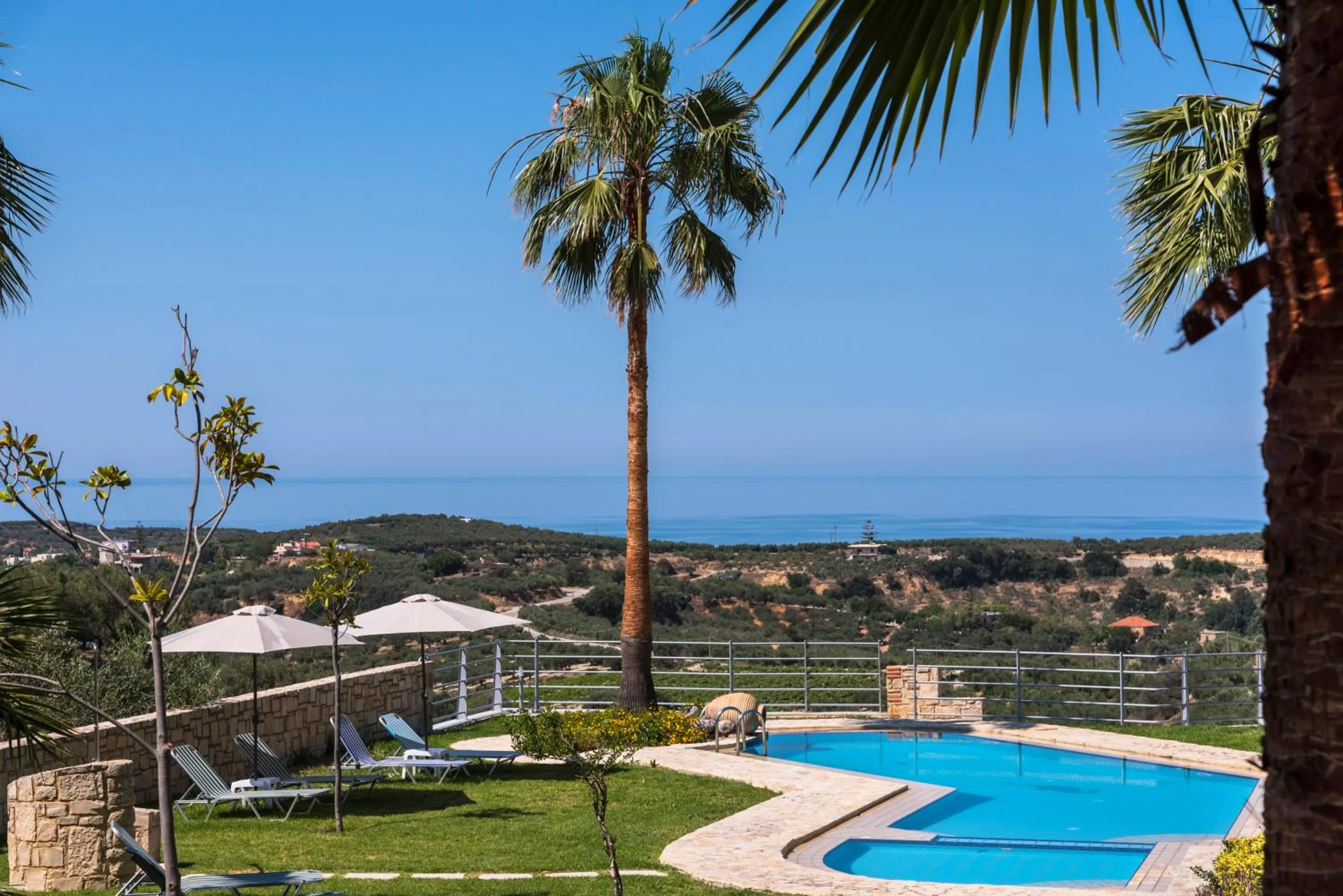 Garden in Athina Luxury Villas