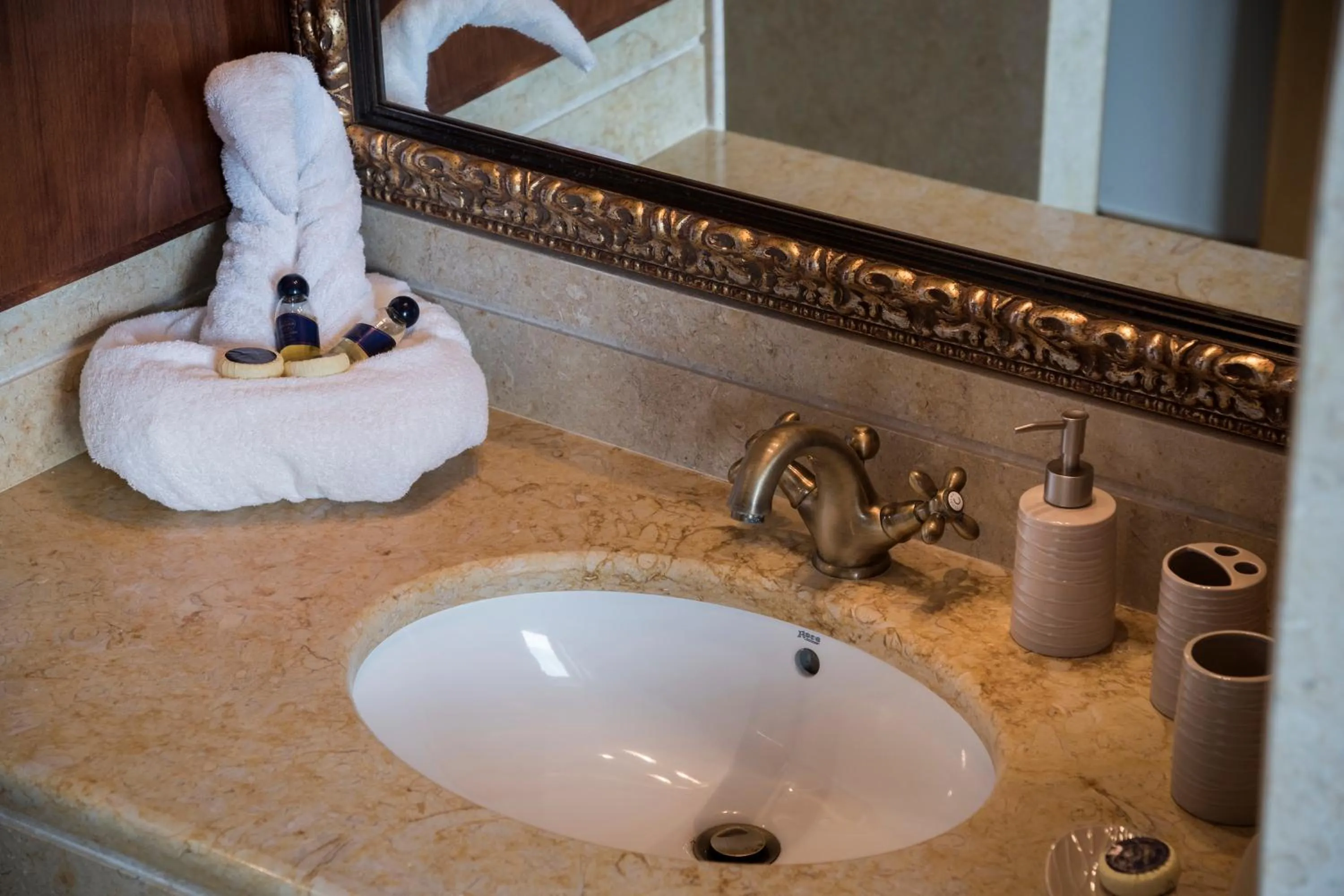 Shower in Athina Luxury Villas