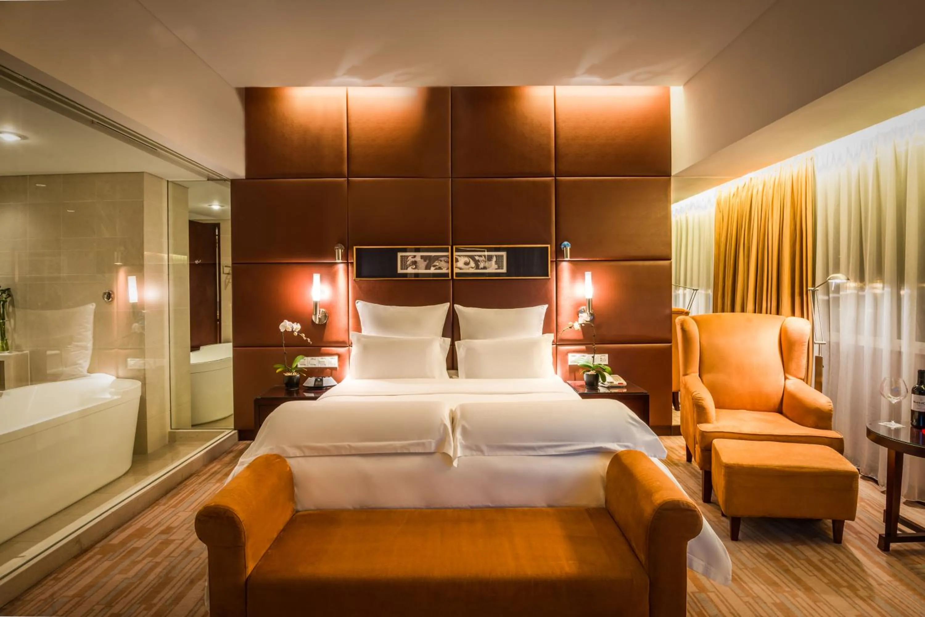 Photo of the whole room, Bed in Pullman Guangzhou Baiyun Airport - Free Shuttle Bus & Official Registration Agency during Canton Fair