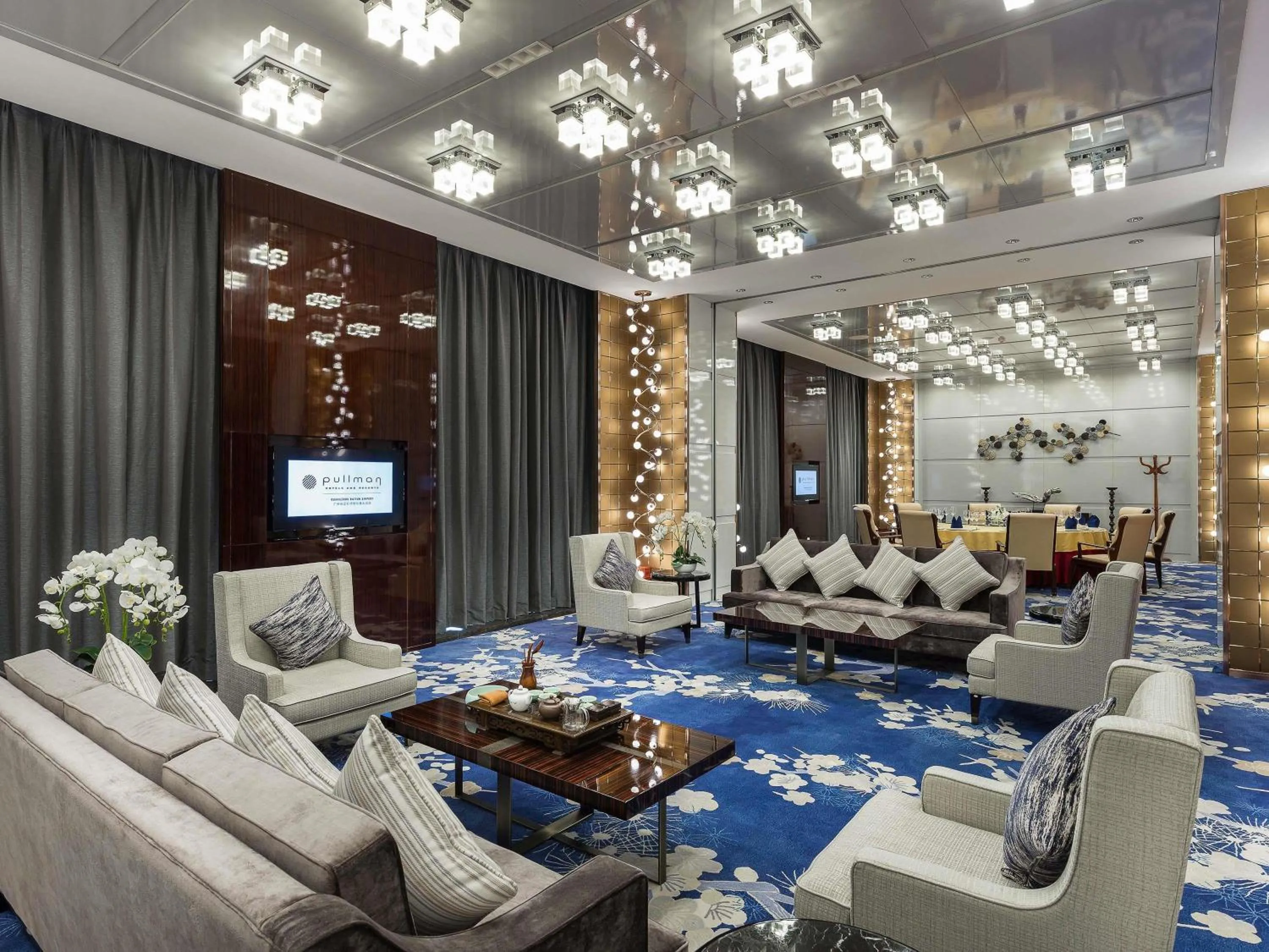 Meeting/conference room in Pullman Guangzhou Baiyun Airport - Free Shuttle Bus & Official Registration Agency during Canton Fair