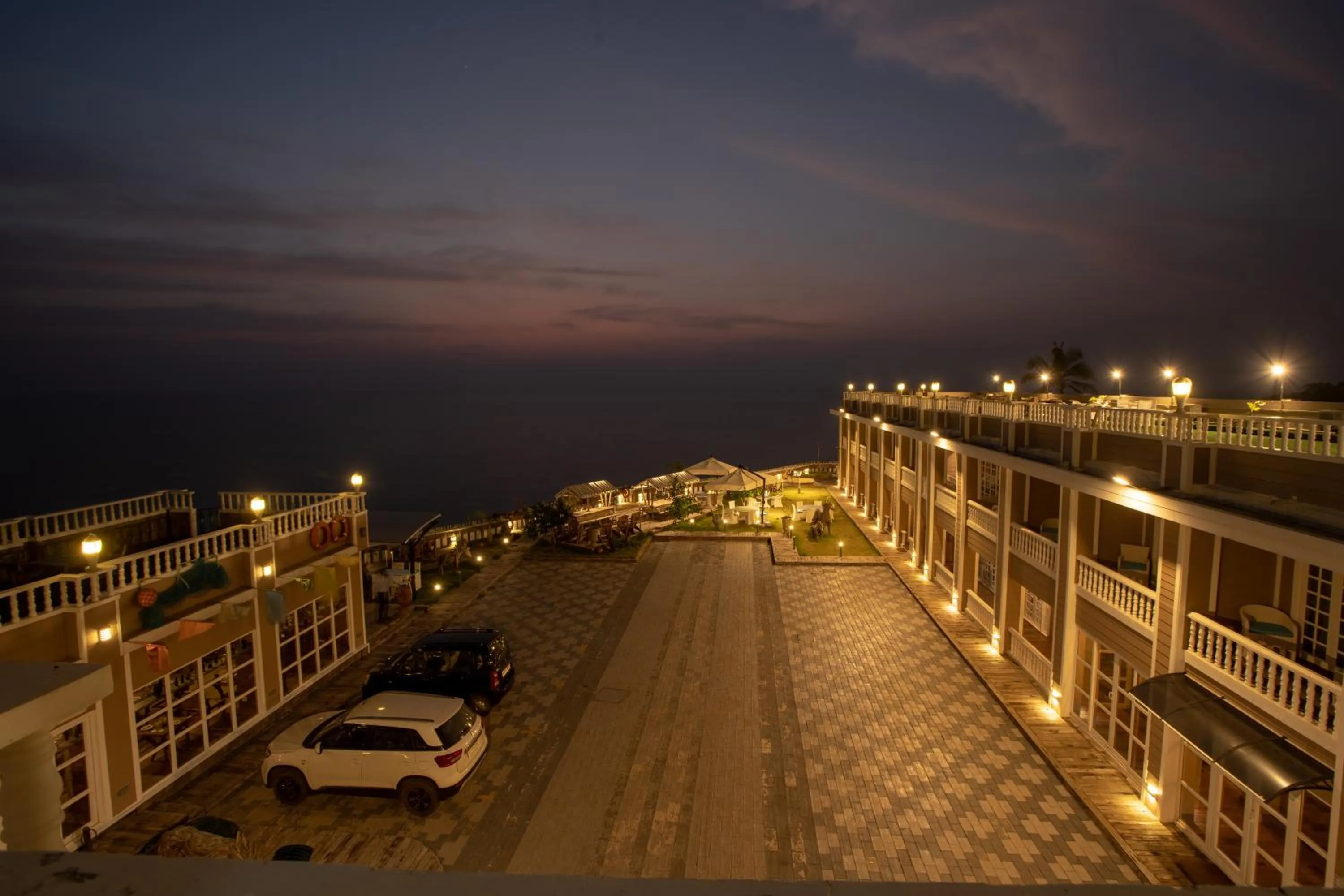 Sunset in State Beach Resort And Spa