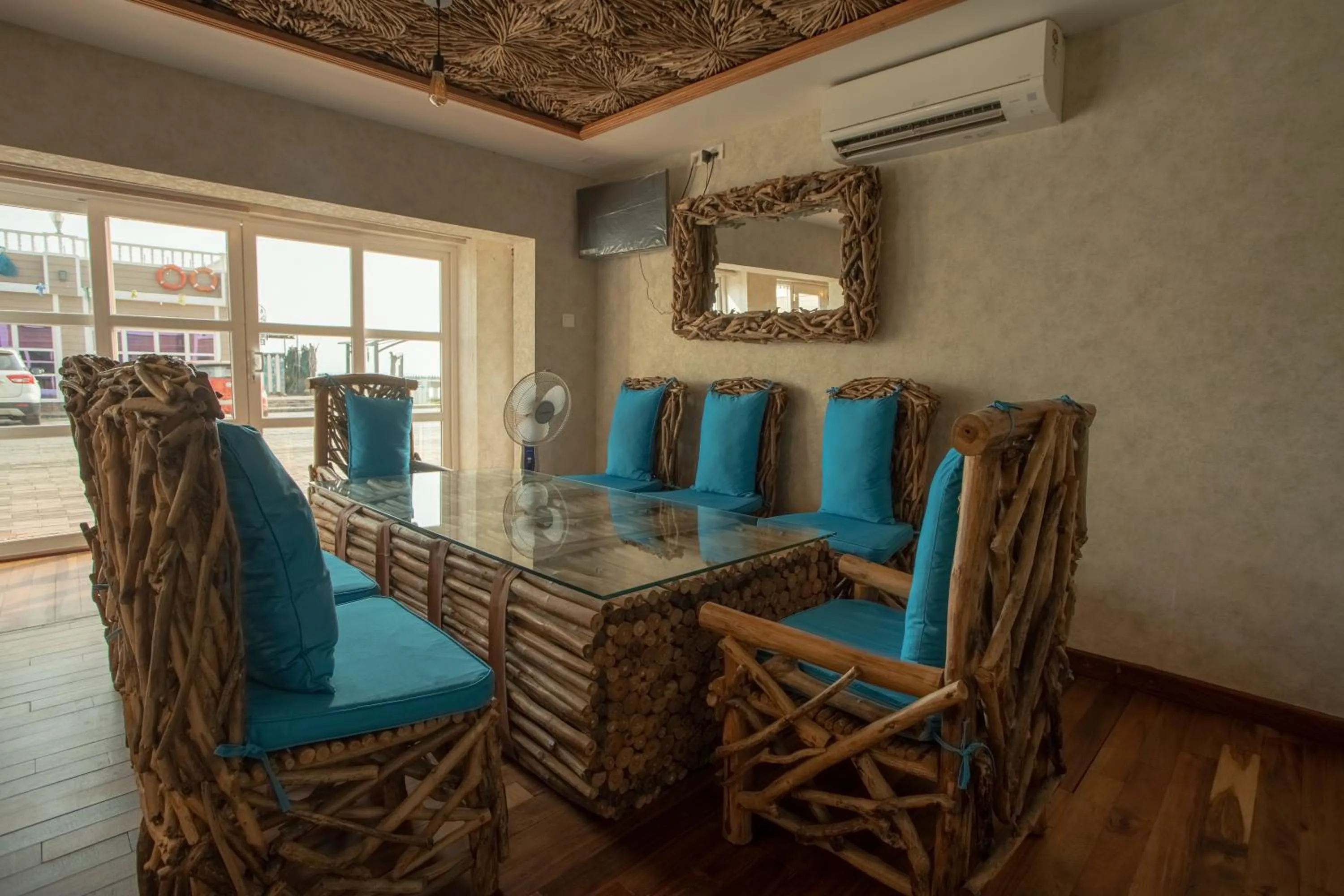 Seating area in State Beach Resort And Spa