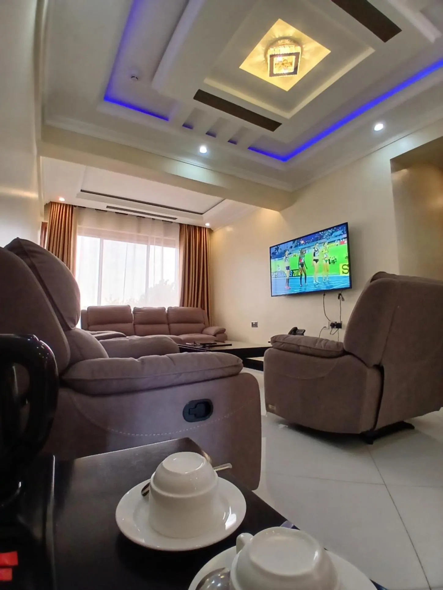 Communal lounge/ TV room in Esiankiki Resort & Spa - Nanyuki