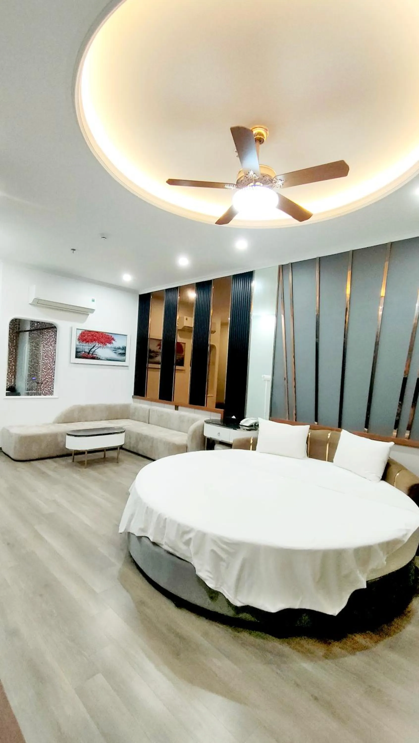 Bed in Halong Lavender Hotel