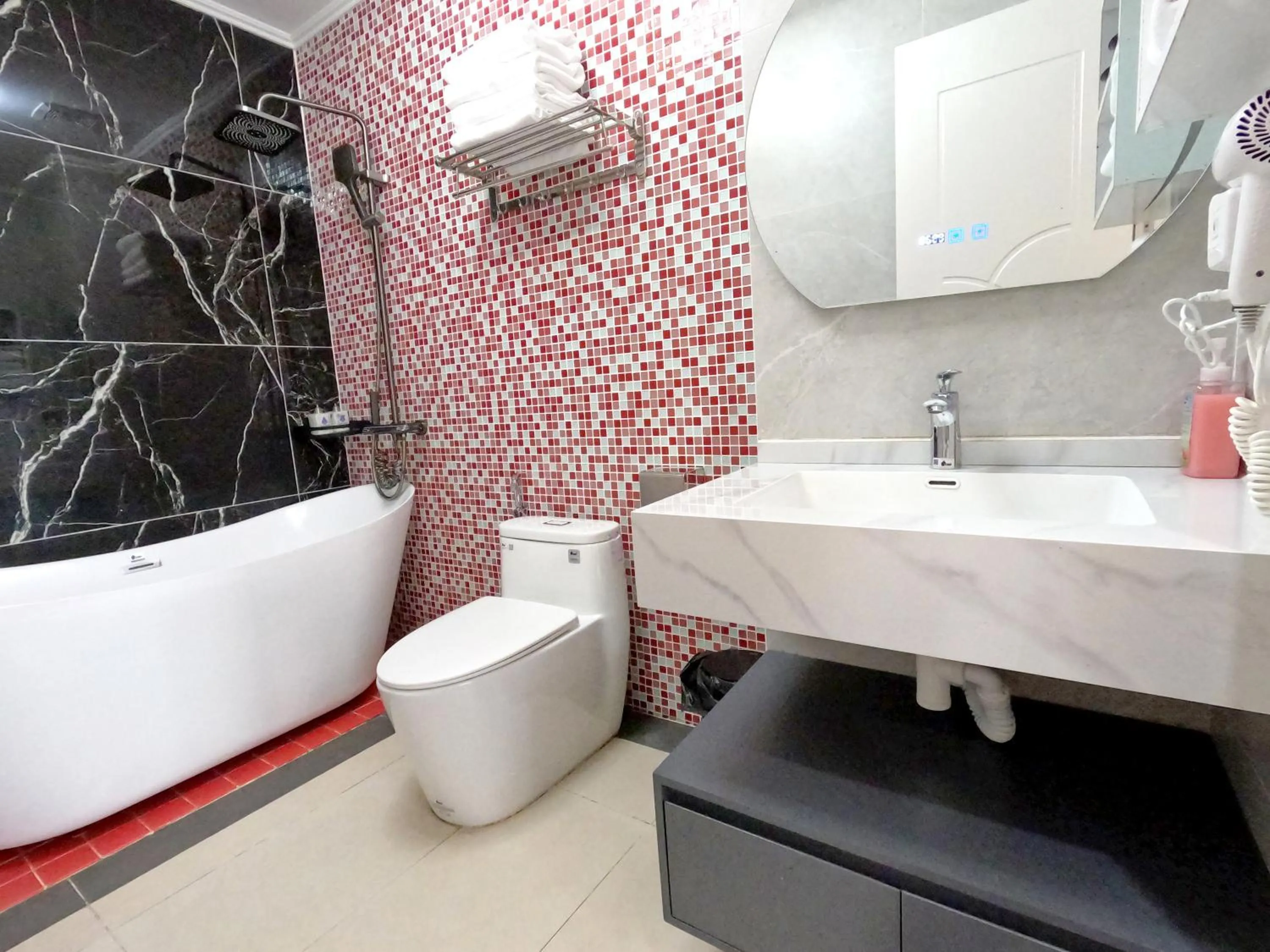 Bathroom in Halong Lavender Hotel