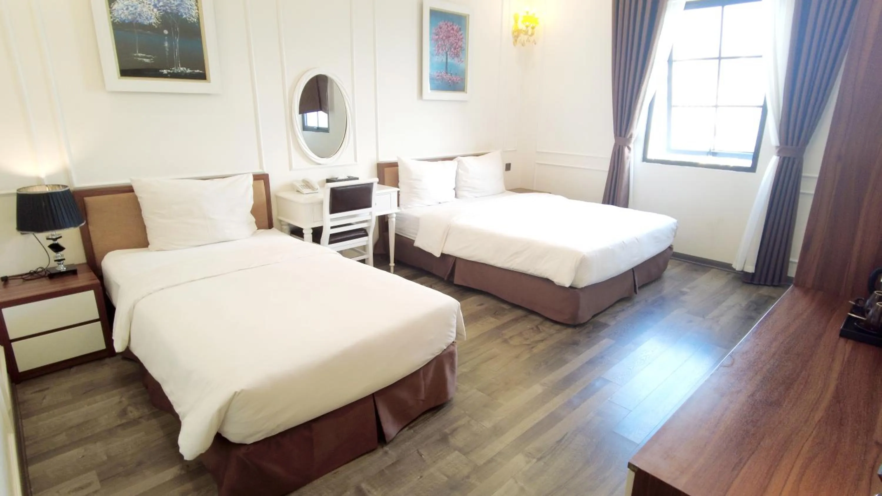 Bed in Halong Lavender Hotel