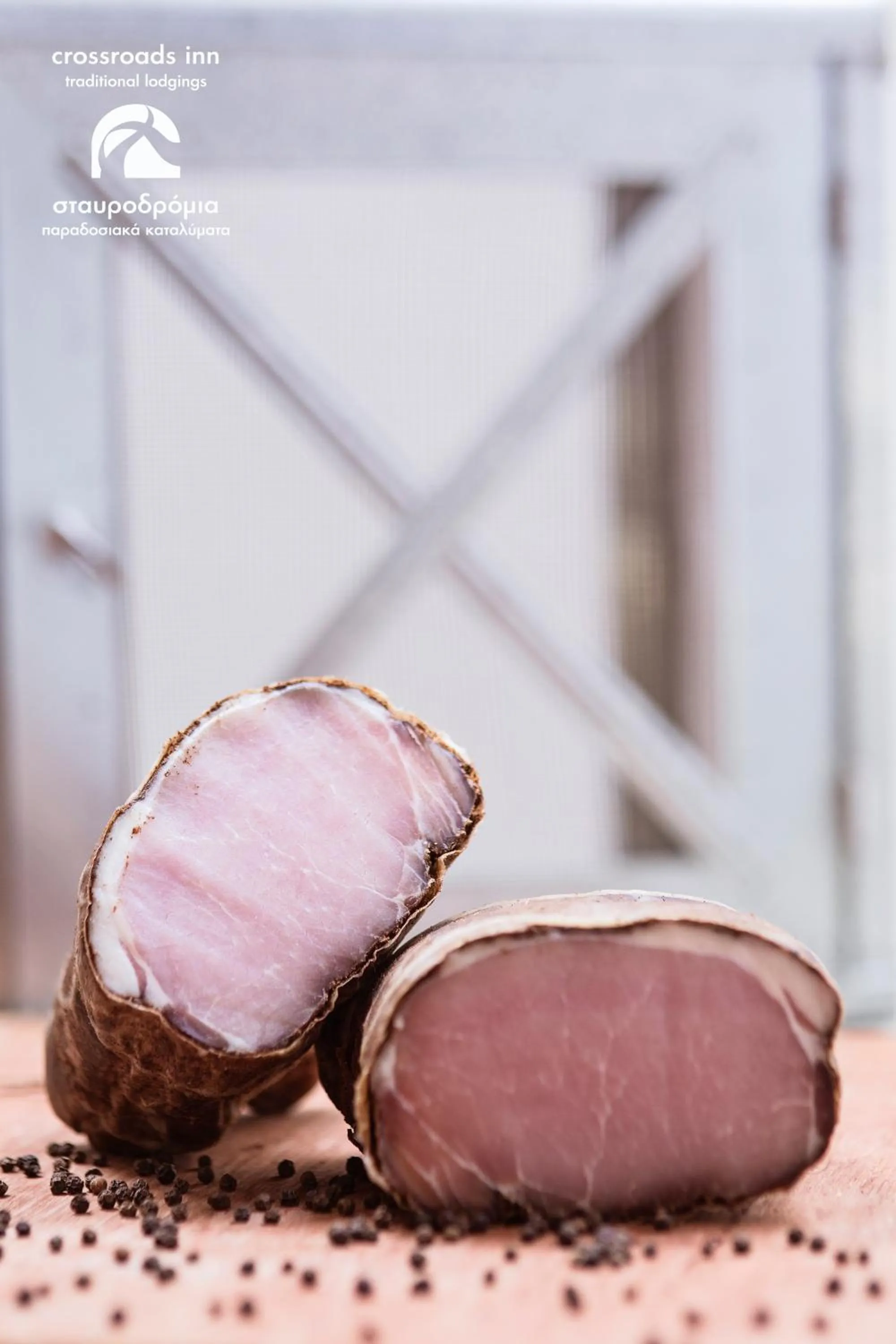 Food and drinks in Crossroads Inn Traditional Lodging