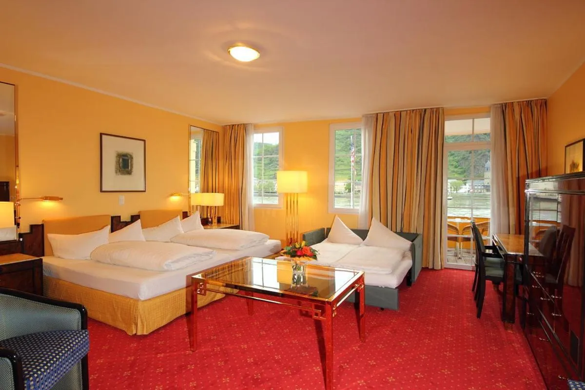 Bed in Hotel Rheinfels